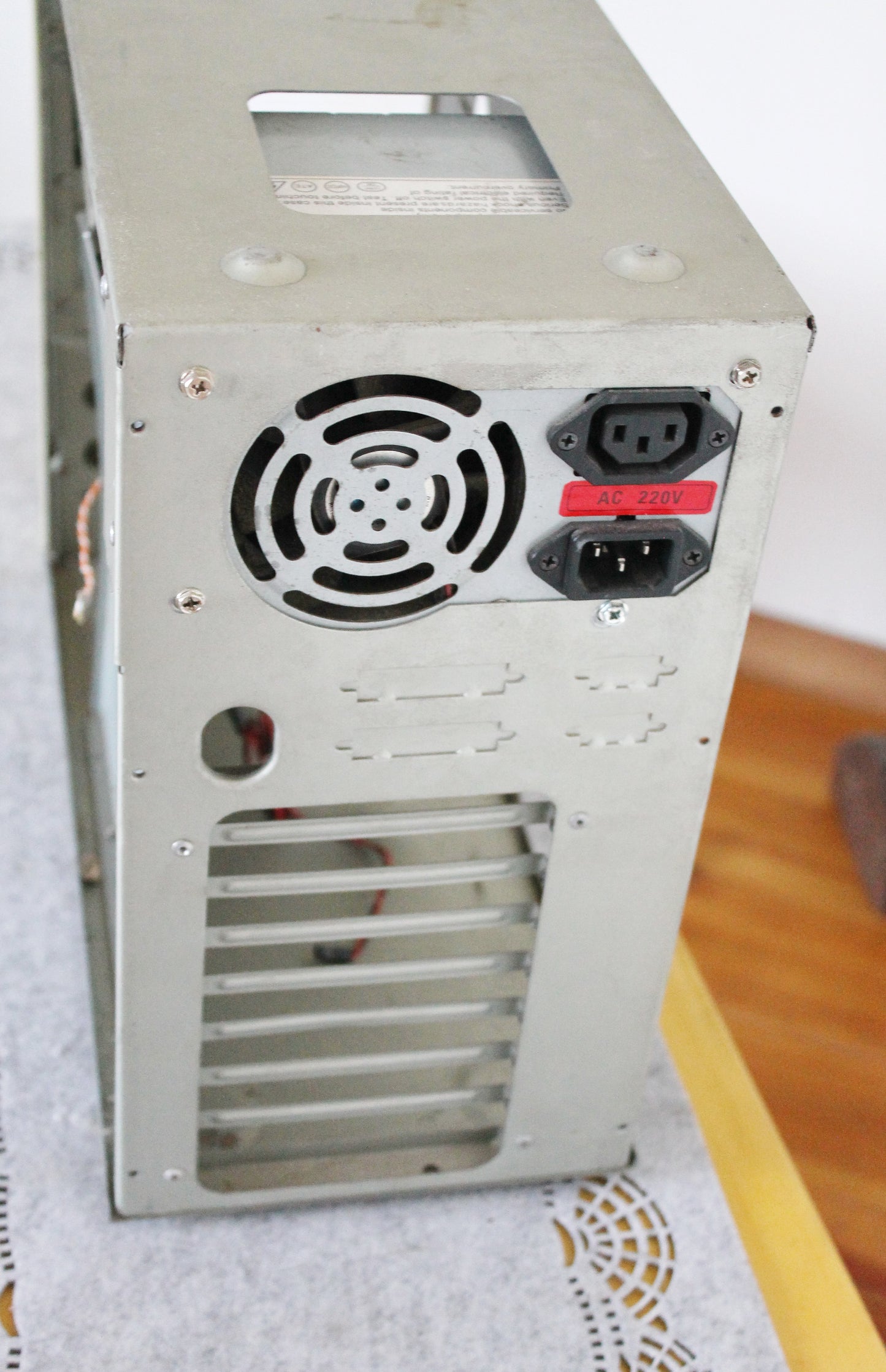 Vintage 90s AT Desktop Computer Case | Retro Beige PC Tower with Turbo Button & LED Display | Collector’s Industrial Tech Decor