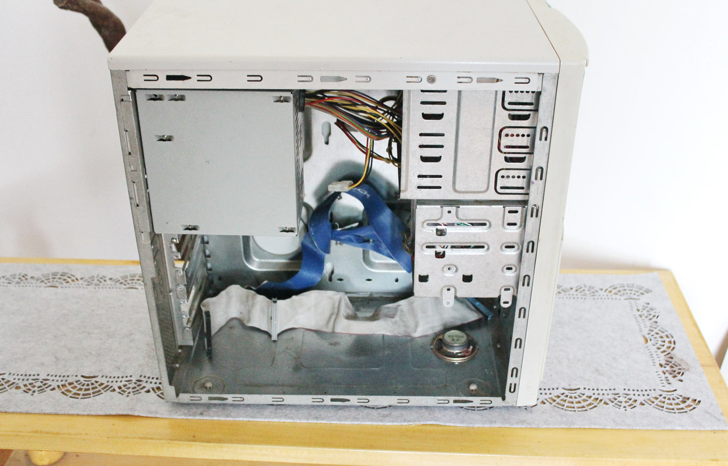 Vintage 1990s AT Desktop Computer Case with Rare Sliding Front Panel - Beige Turquoise Tower -Retro PC Shell for Display or DIY Build