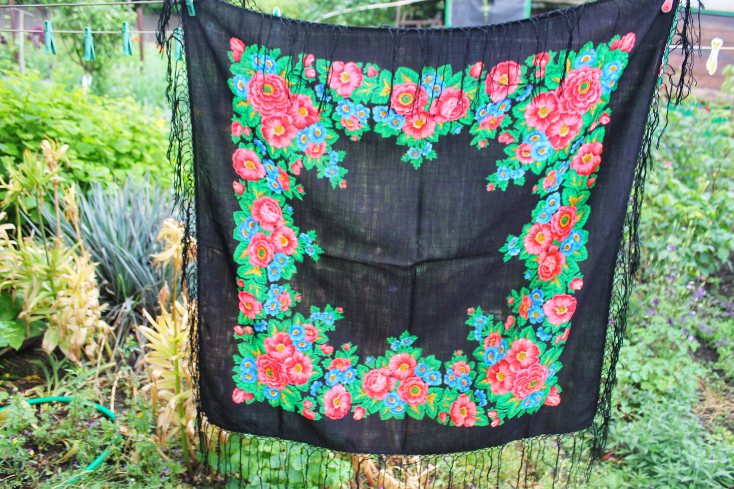 Beautiful floral wool head scarf/shawl 36 inches - made in USSR - Babushka's head scarf - 1970s - Gypsy Shawl - Ethnic Scarf