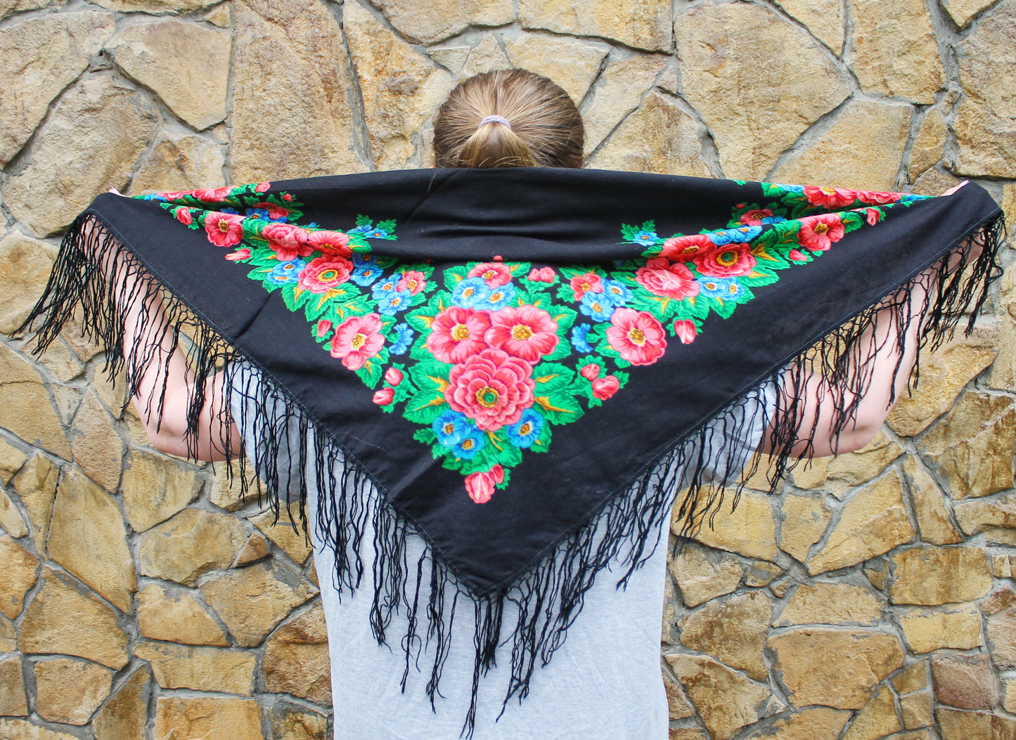 Beautiful floral wool head scarf/shawl 36 inches - made in USSR - Babushka's head scarf - 1970s - Gypsy Shawl - Ethnic Scarf