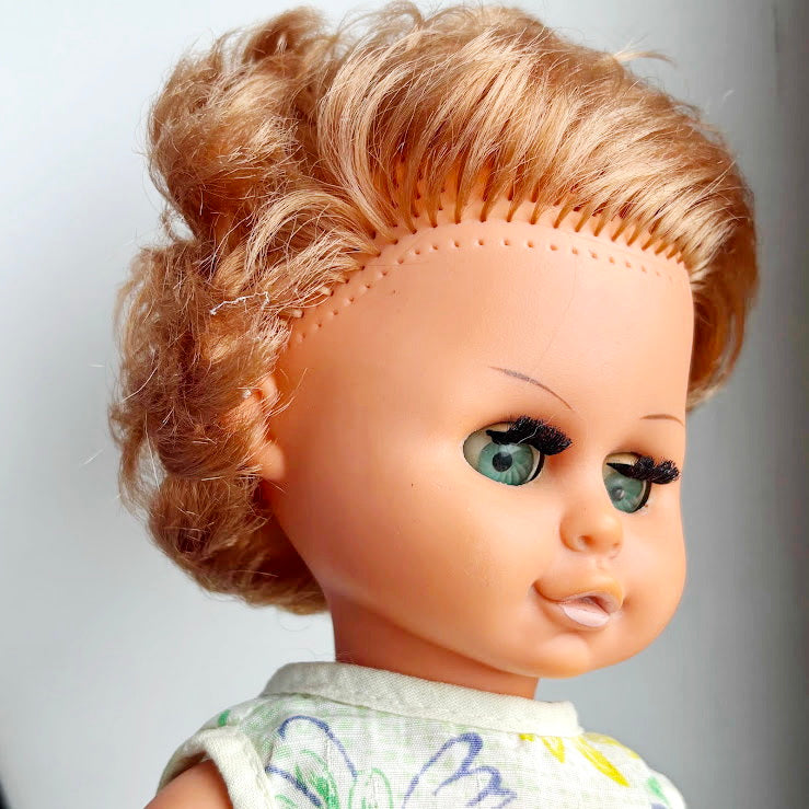 Vintage USSR Sleep-Eye Doll, 31cm (12.2 in) Hard Plastic Doll with Original Outfit, Collectible Retro Toy, Brown Hair & Closing Eyes