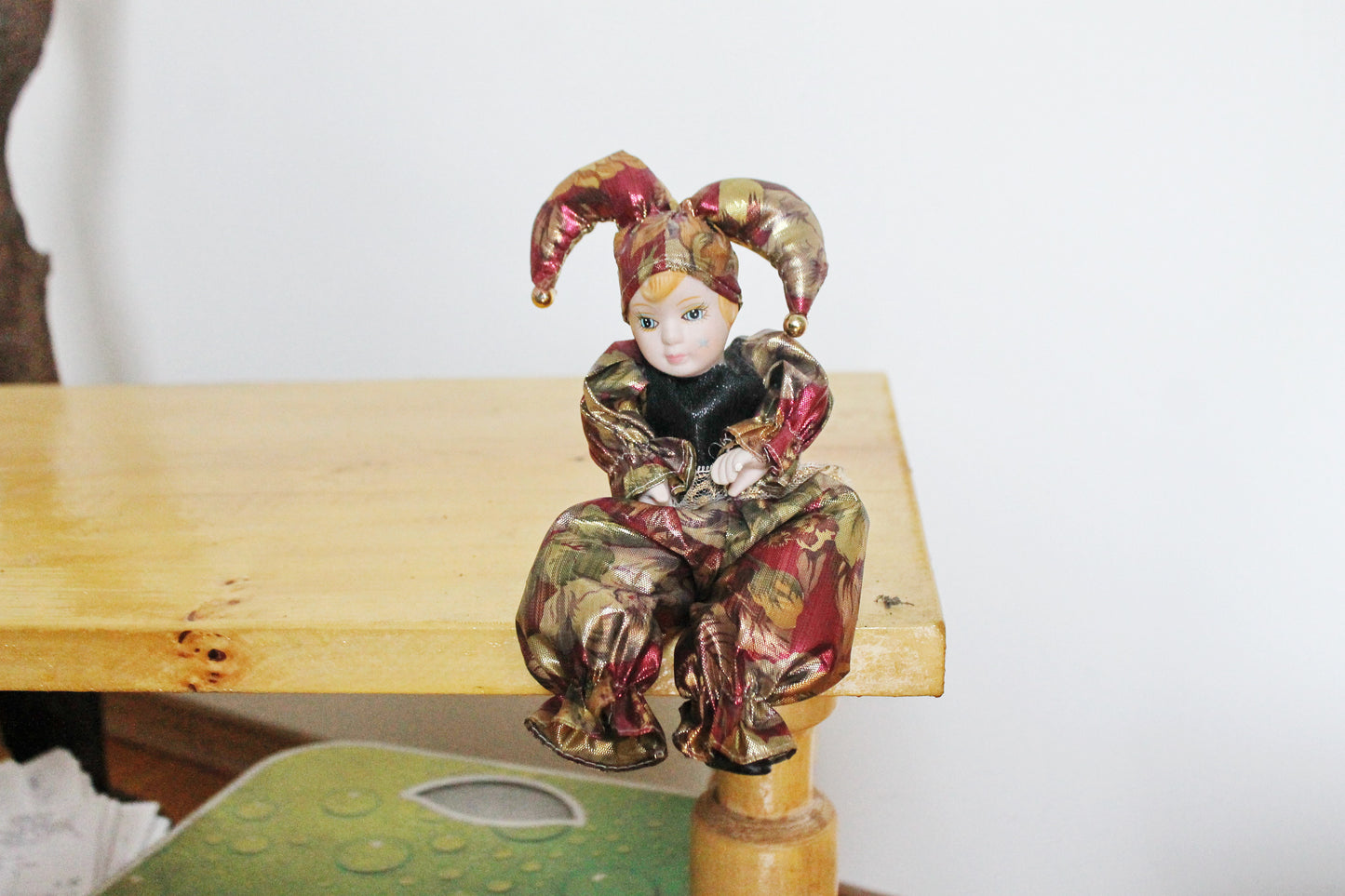 Vintage porcelain Venetian small doll - Harlequin - 9 inches- collectible doll - porcelain doll - decor doll - 1980s