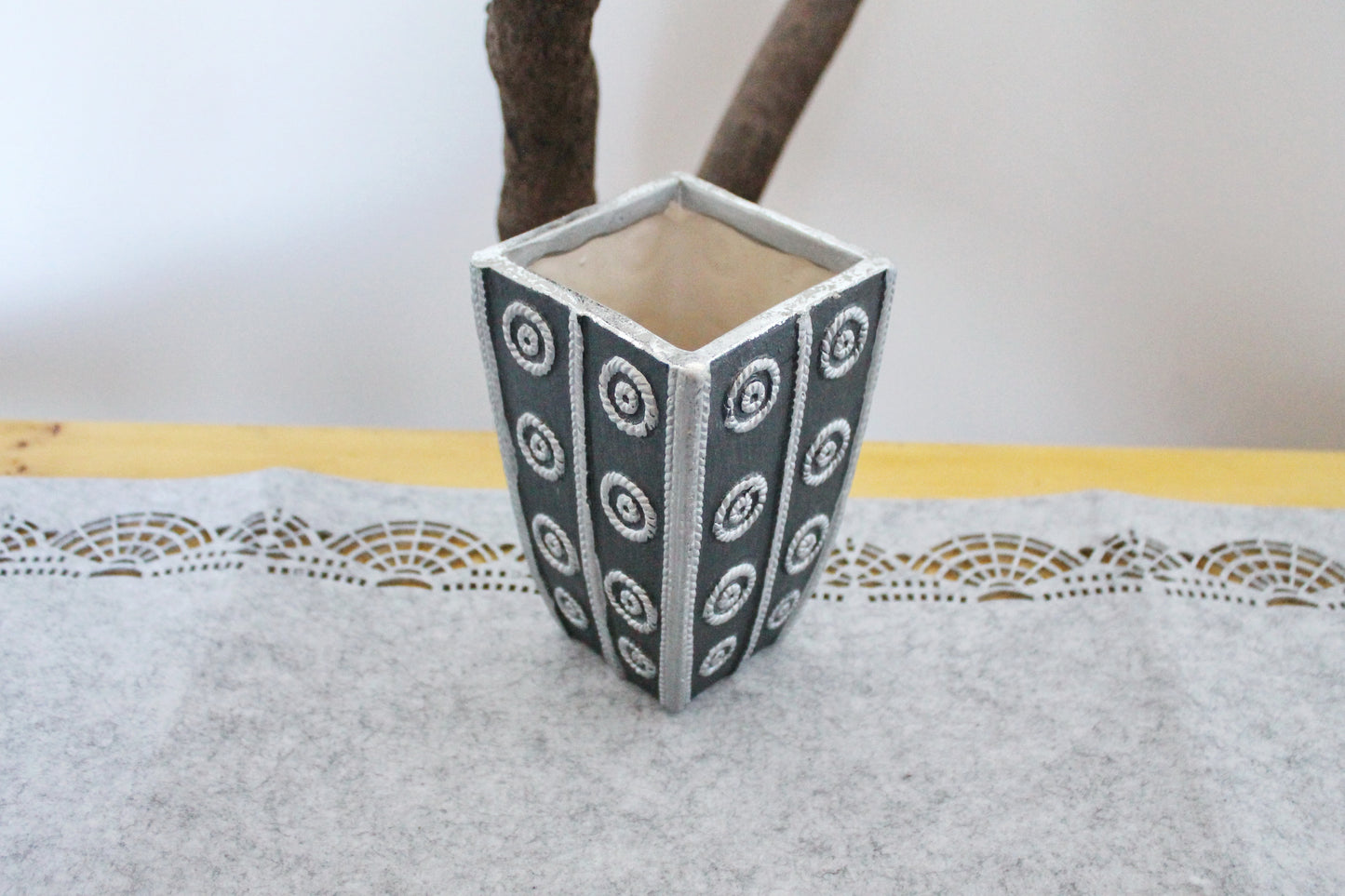 Vintage clay flower pot, vintage vase - 15 cm - 5.9 inches - made in Germany - 1980s