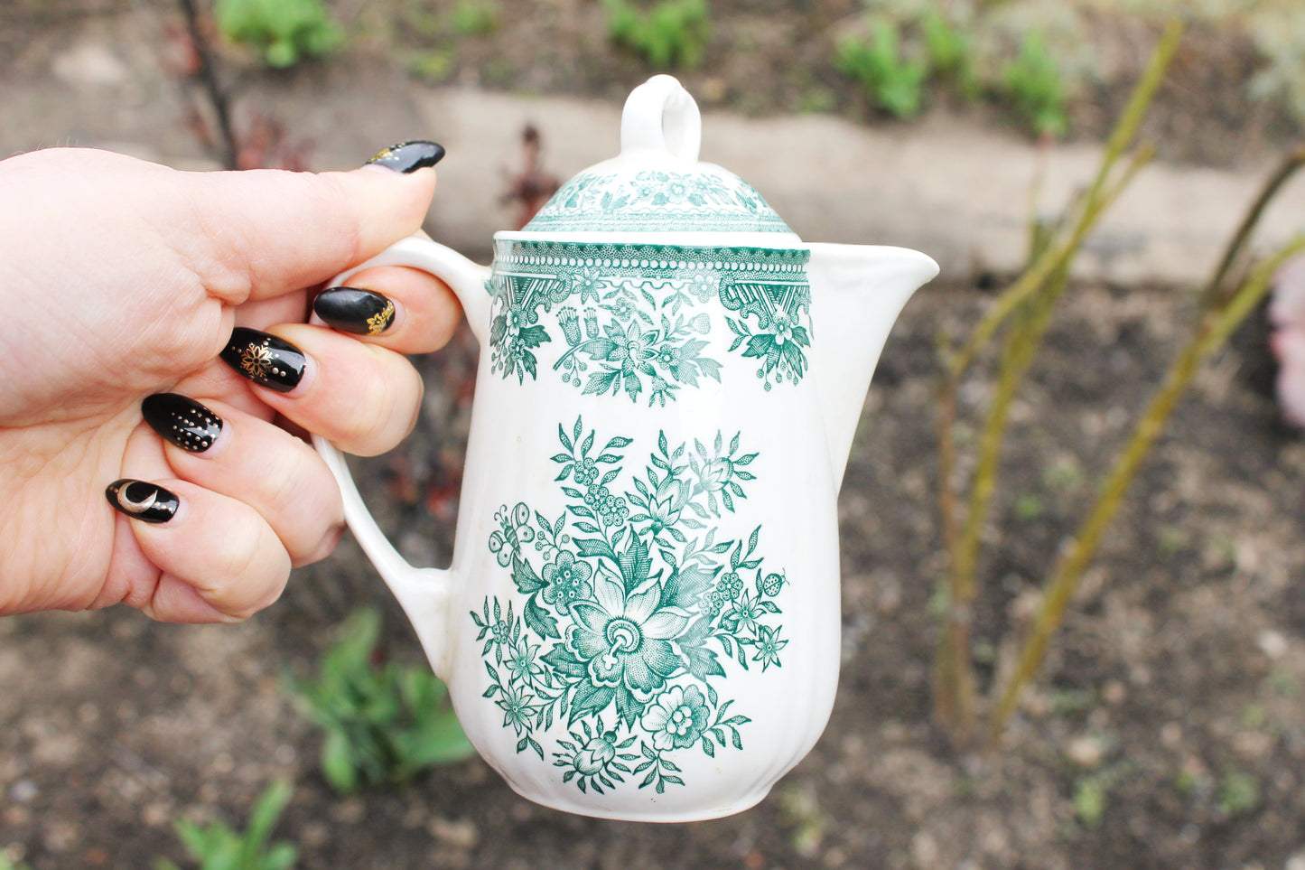Beautiful vintage small Tea Pot - 5.1 inches - vintage Germany ceramic - Villeroy & Boch Fasan teapot -1980s