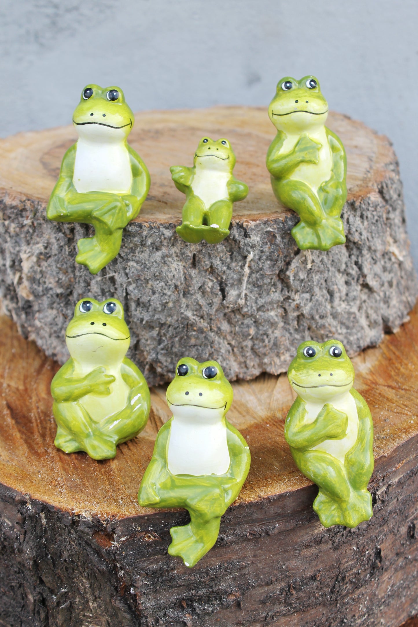 Vintage porcelain set of six sitting Frogs - Germany small figurines - vintage decor - Germany vintage - 1990s