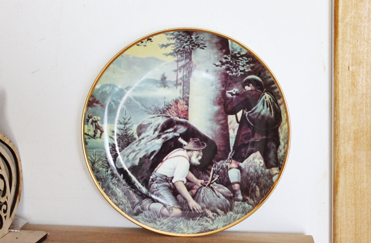 Vintage decorative porcelain plate 7.3 inches - Wall hanging plate - Germany vintage plate - 1980s