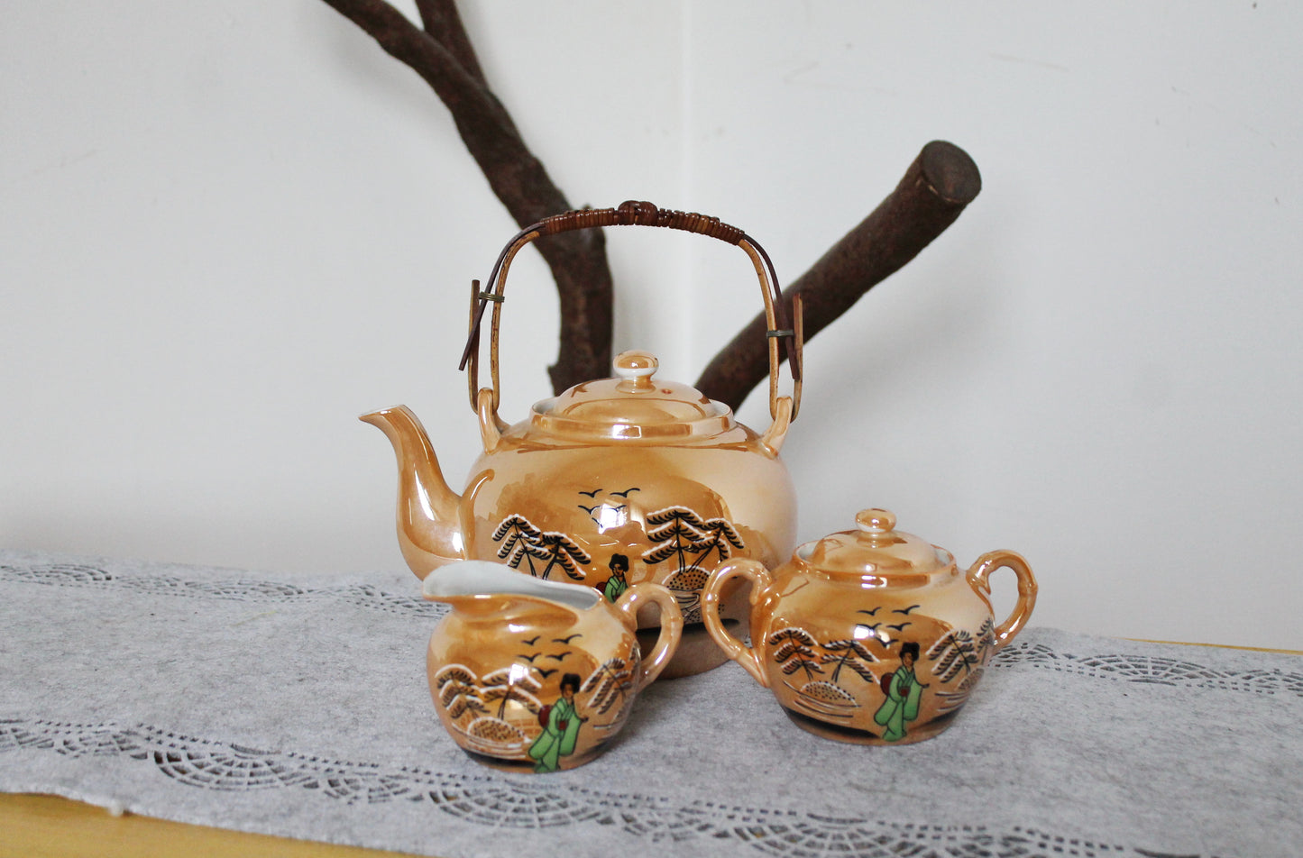 Porcelain beautiful oriental Tea Set with Japanese ornament - Vintage porcelain - 1980-1990s