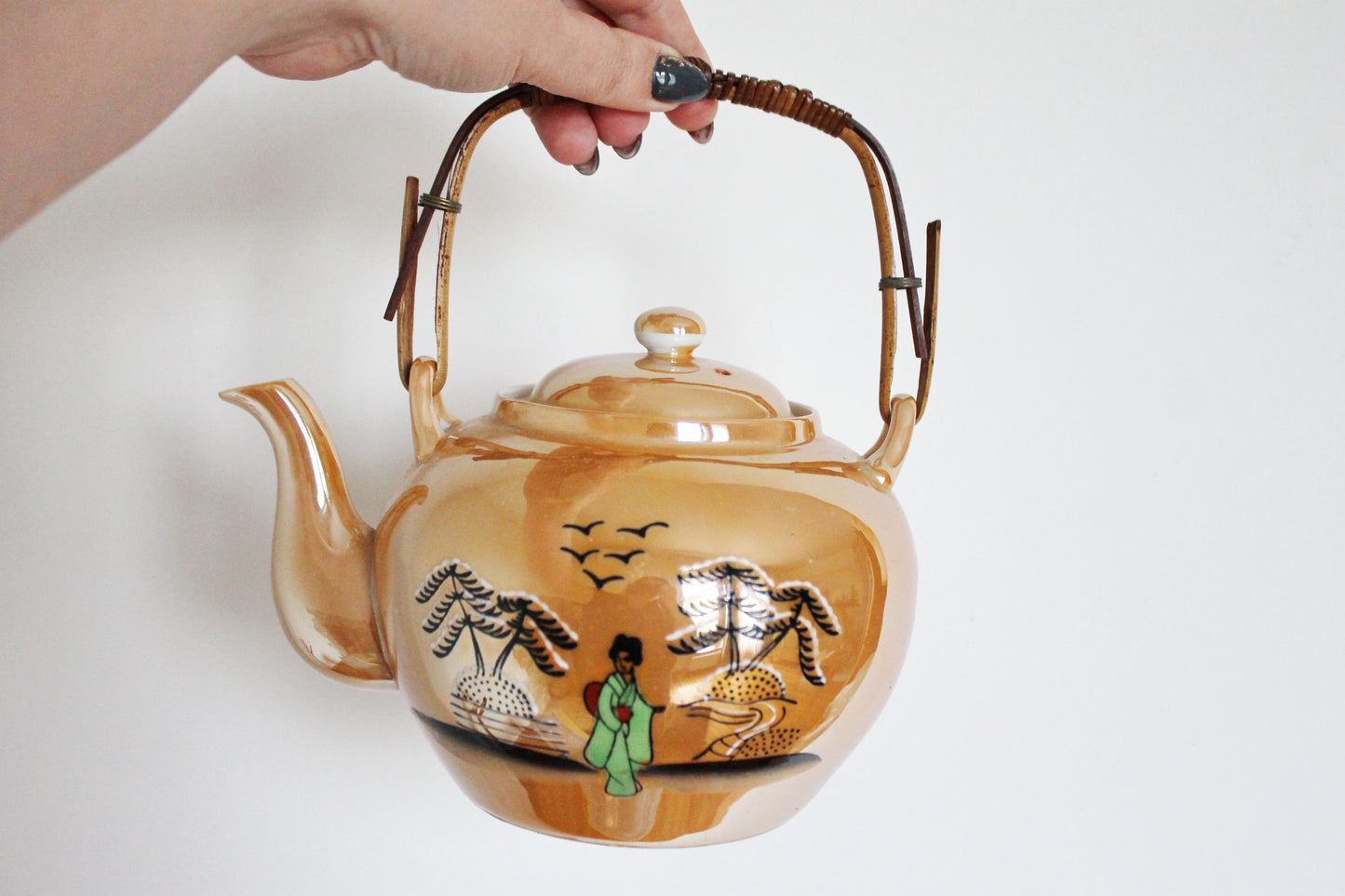 Porcelain beautiful oriental Tea Set with Japanese ornament - Vintage porcelain - 1980-1990s