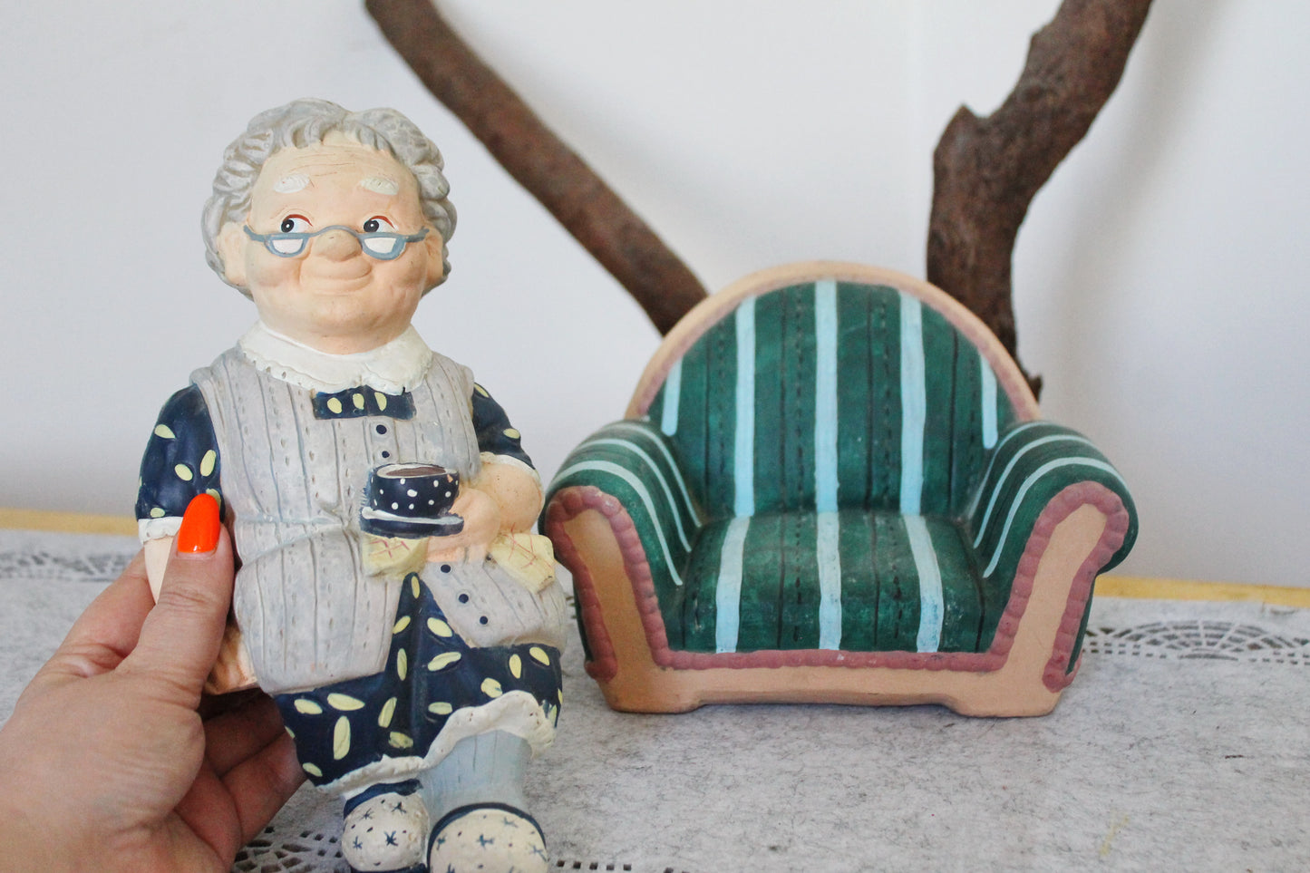 Vintage ceramic clay figurine - Grandmother on the Chair - 9.8 inches - Germany figurine - vintage decor - Germany vintage -1980-1990s