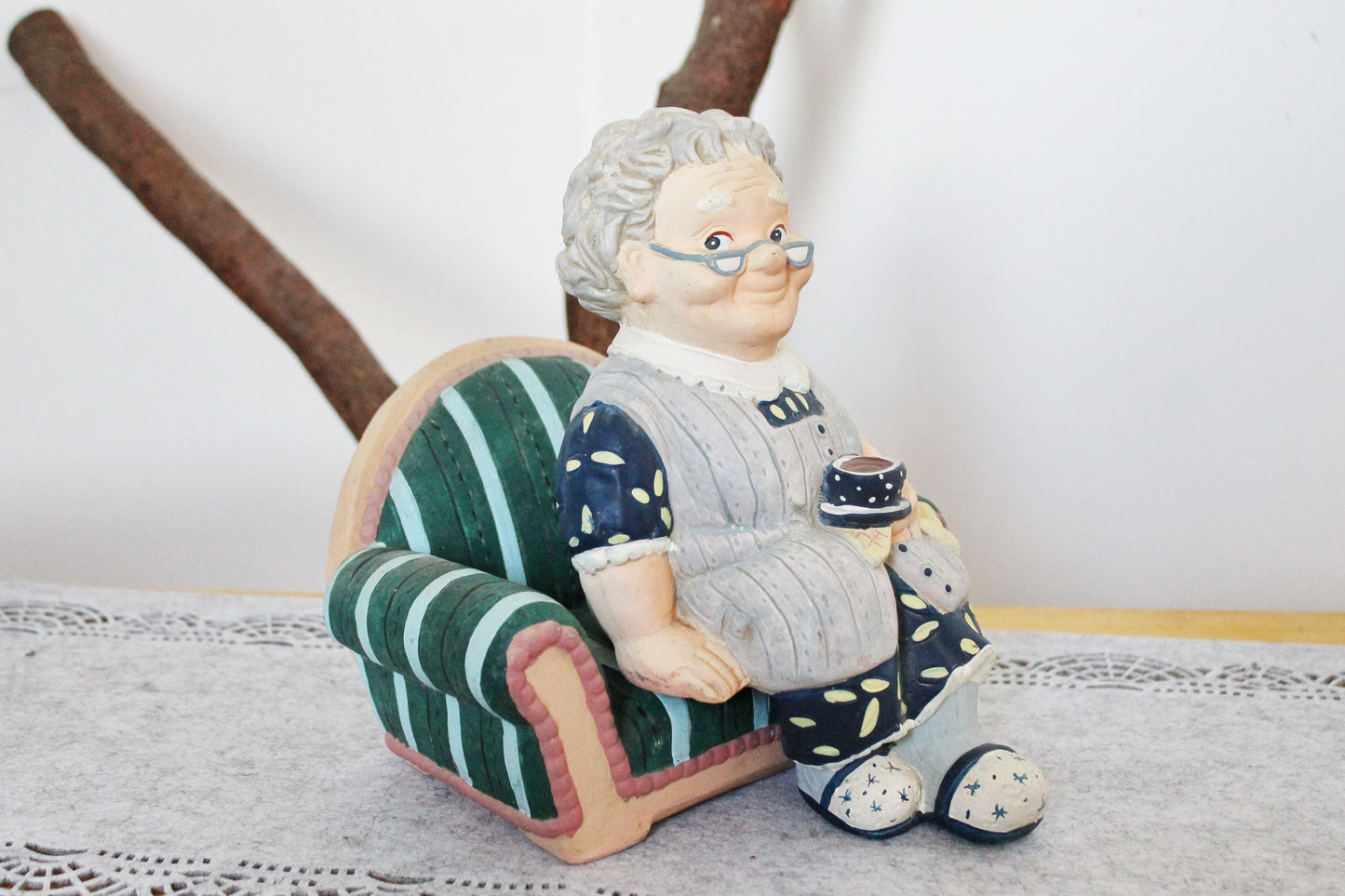 Vintage ceramic clay figurine - Grandmother on the Chair - 9.8 inches - Germany figurine - vintage decor - Germany vintage -1980-1990s