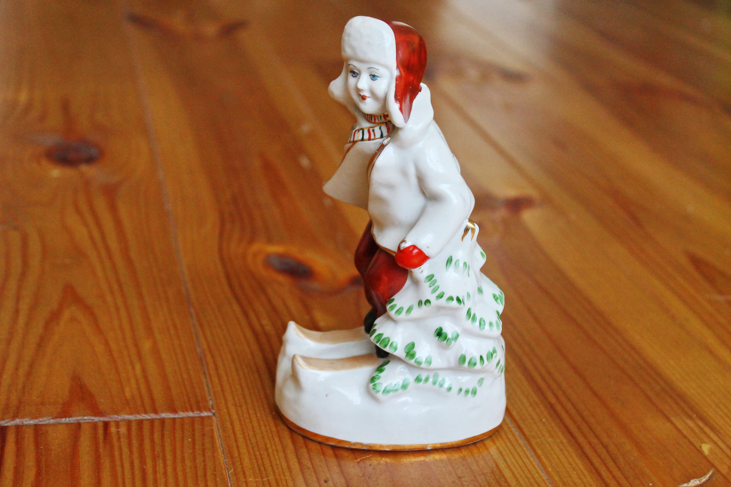 Vintage porcelain - Little skier - Ukrainian vintage - Ukrainain porcelain - Home decor - hand painted - made in USSR Ukraine