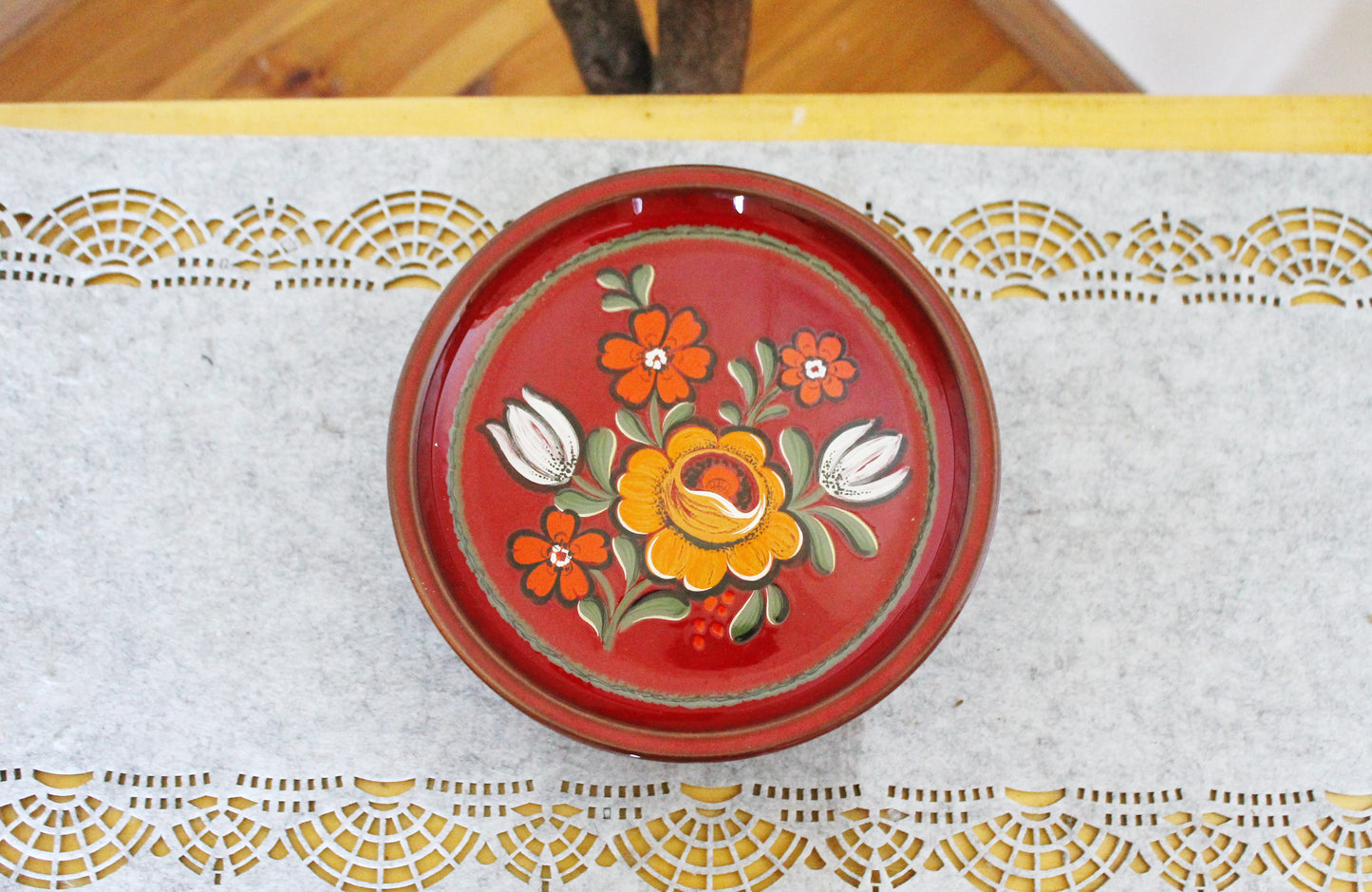Vintage Germany plates - set of 5 - 7.8 inches - Beautiful Germany Porcelain red Plates with flowers ornament - 1980s