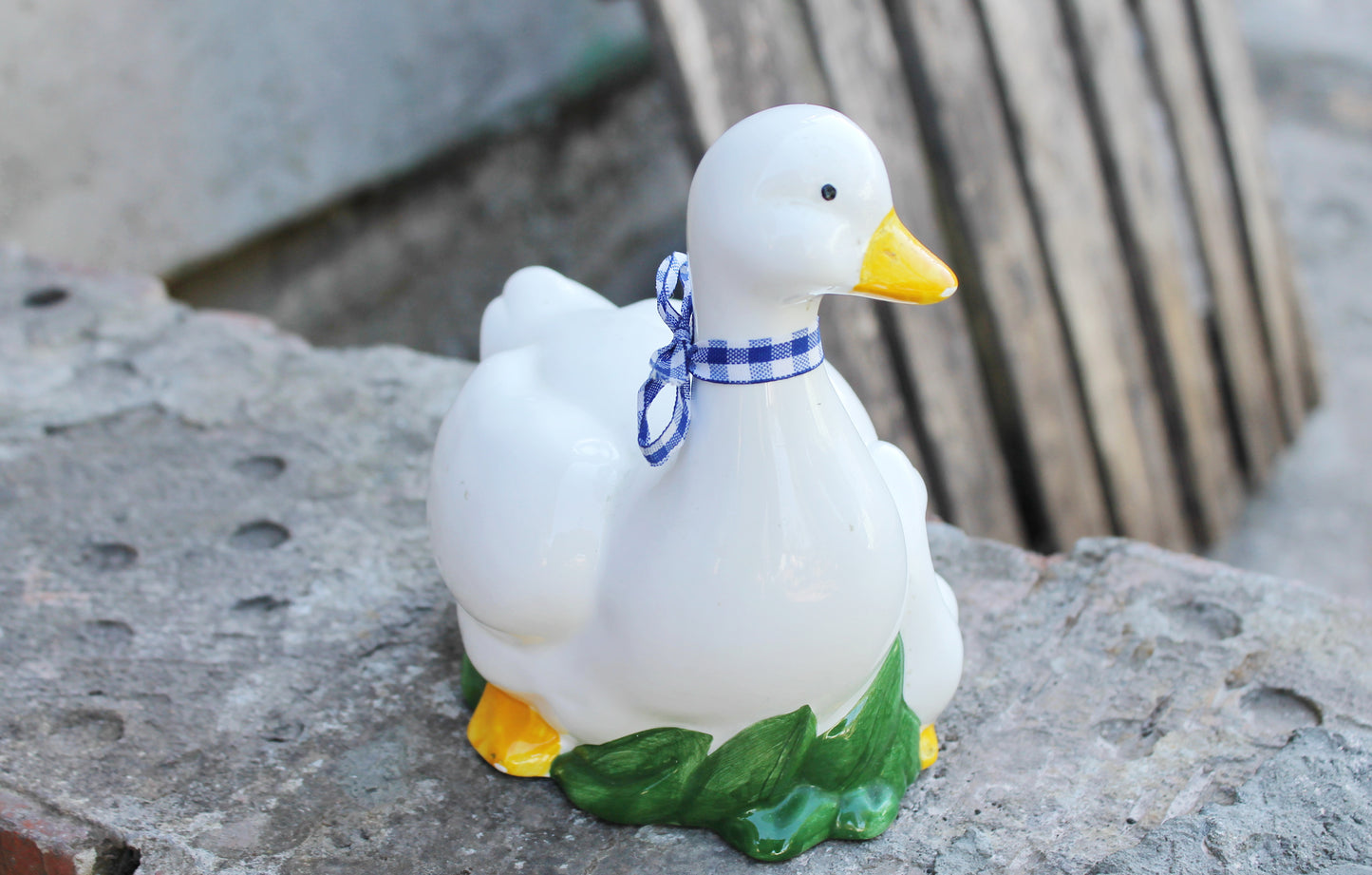 Vintage Porcelain Goose Mom and goose kid - Germany porcelain figurine - vintage decor - Germany vintage - 1980s