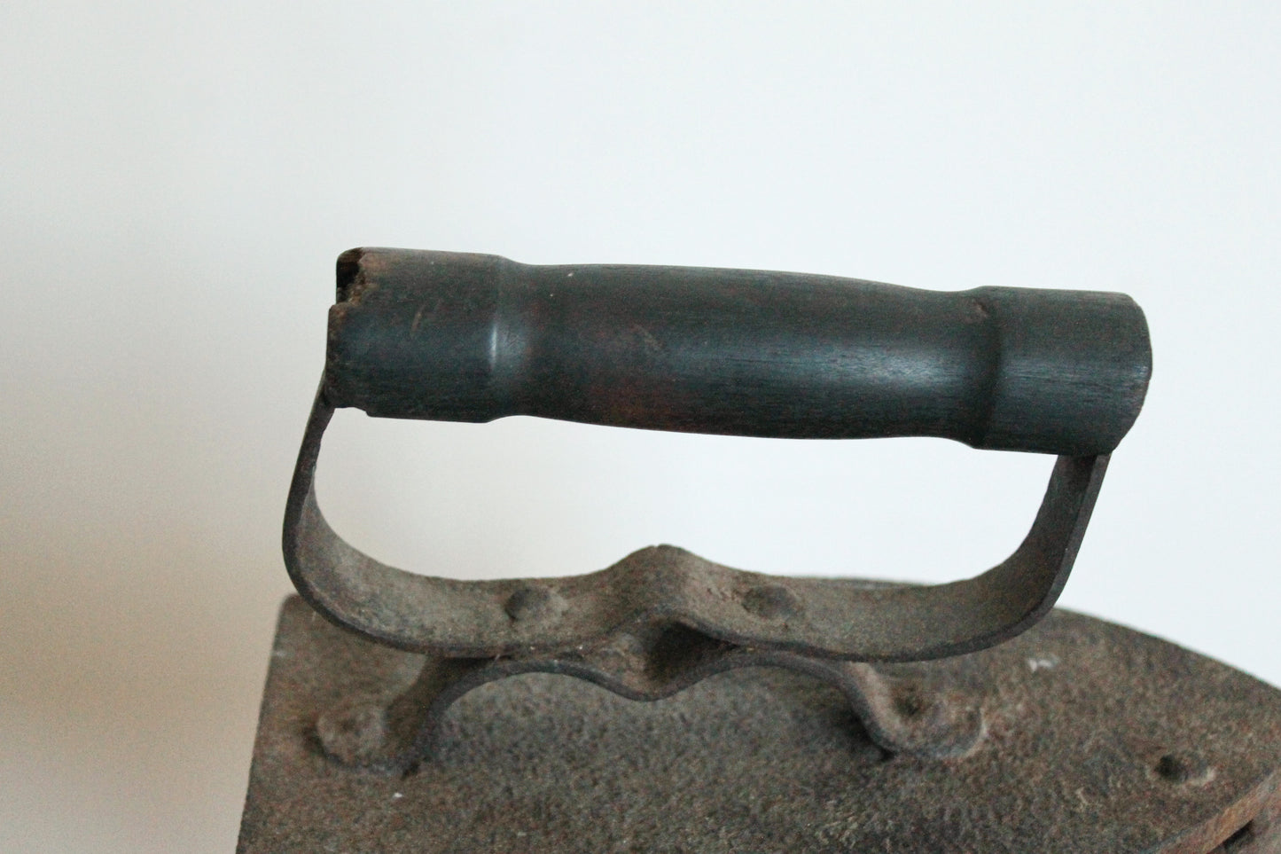 Wireless Antique 1940s iron on coal - USSR vintage - soviet iron - wireless USSR iron