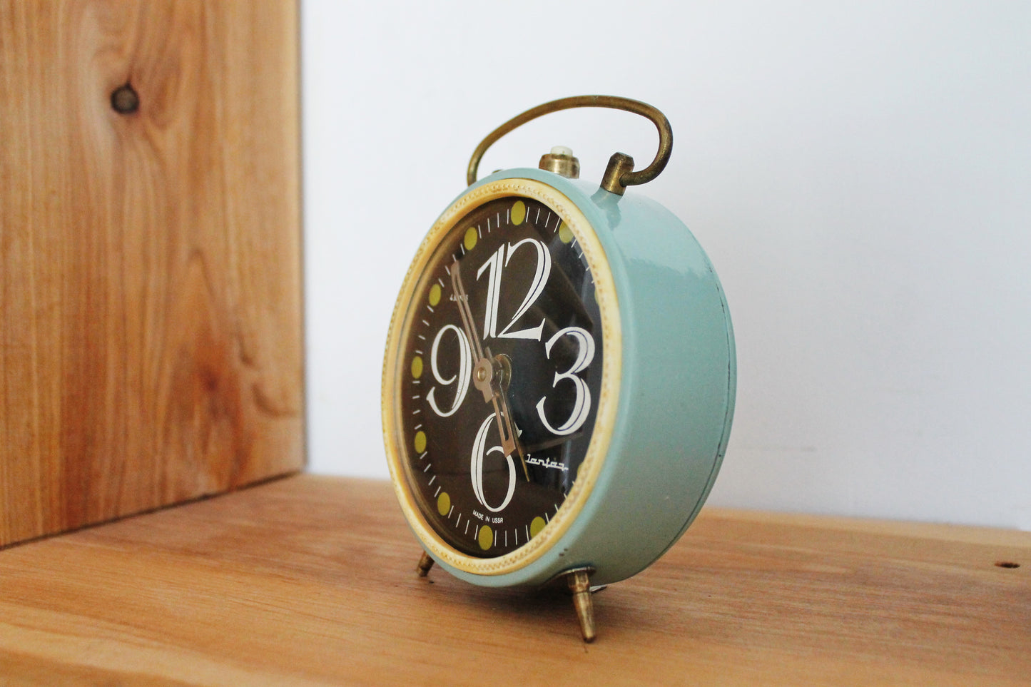 Shabby chic Jantar Alarm clock - Soviet clock 'Jantar' - Made in USSR - Vintage Alarm Clock - Working