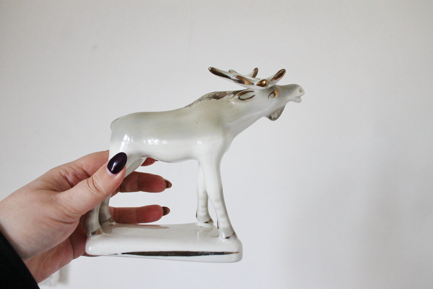 Vintage porcelain Elk - Ukrainian vintage - Ukrainain porcelain - Home decor - hand painted - made in USSR Ukraine - 1970s