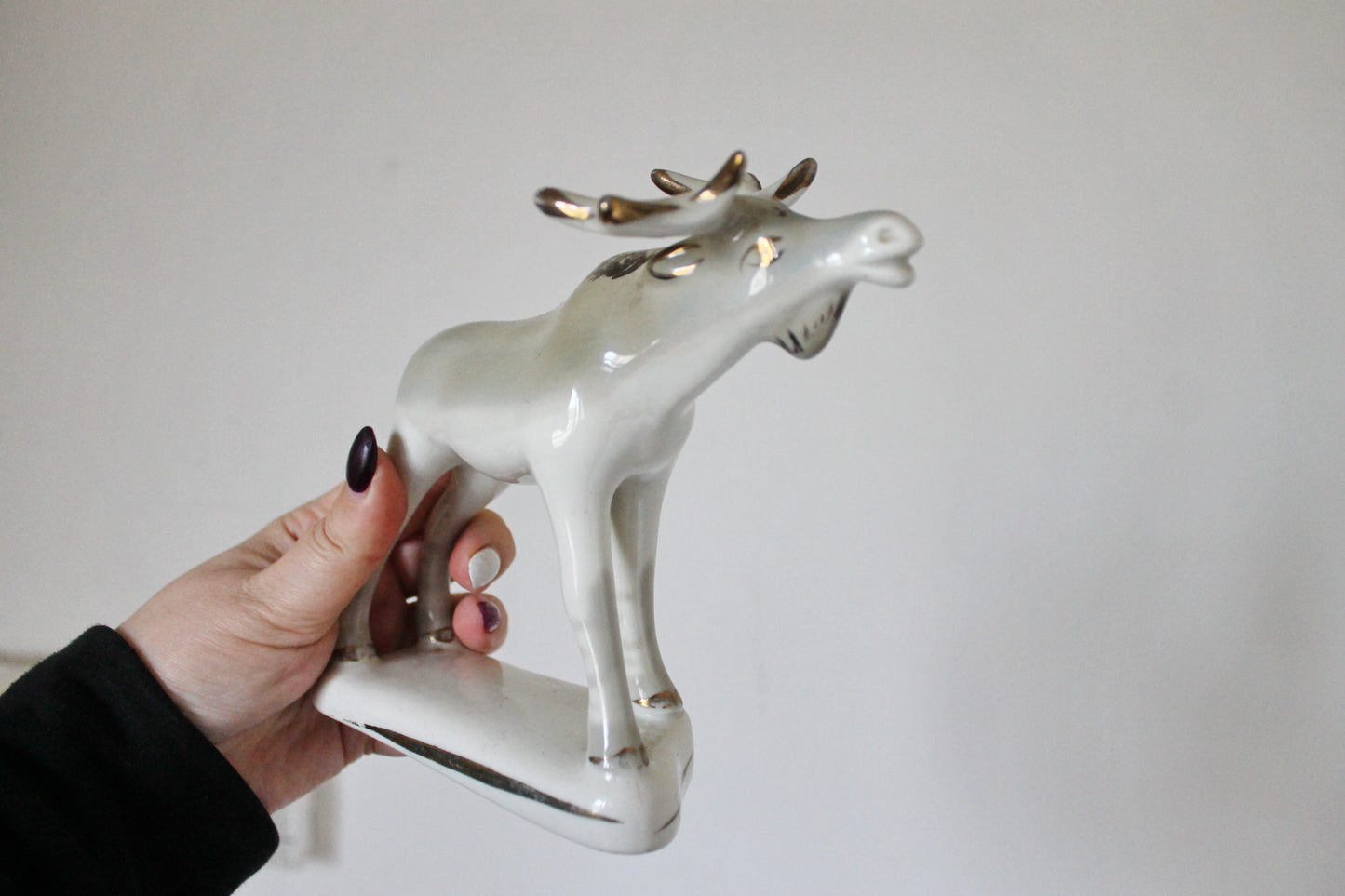 Vintage porcelain Elk - Ukrainian vintage - Ukrainain porcelain - Home decor - hand painted - made in USSR Ukraine - 1970s