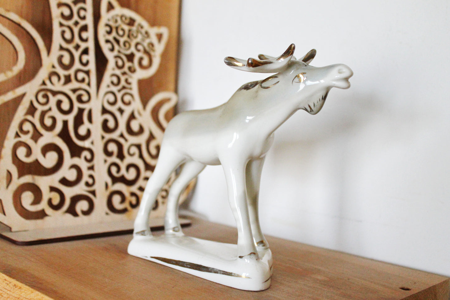 Vintage porcelain Elk - Ukrainian vintage - Ukrainain porcelain - Home decor - hand painted - made in USSR Ukraine - 1970s