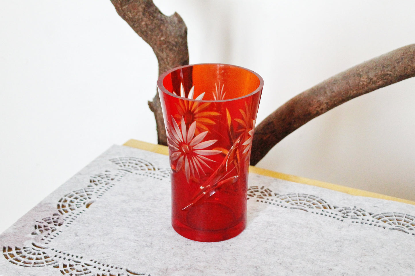 Soviet vintage red glass vase - USSR beautiful vintage vase - soviet vase - home decor vase - 1980s