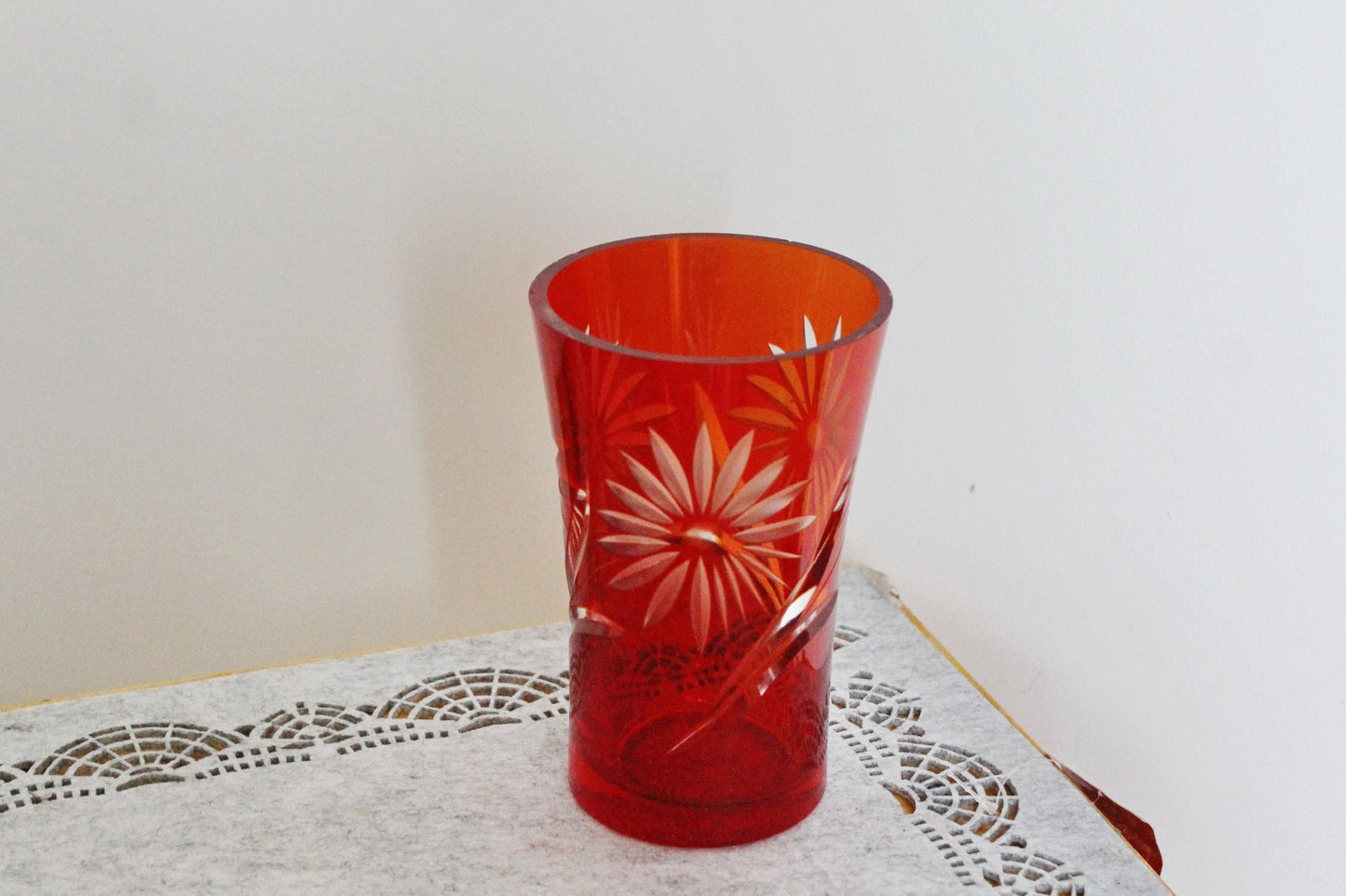 Soviet vintage red glass vase - USSR beautiful vintage vase - soviet vase - home decor vase - 1980s