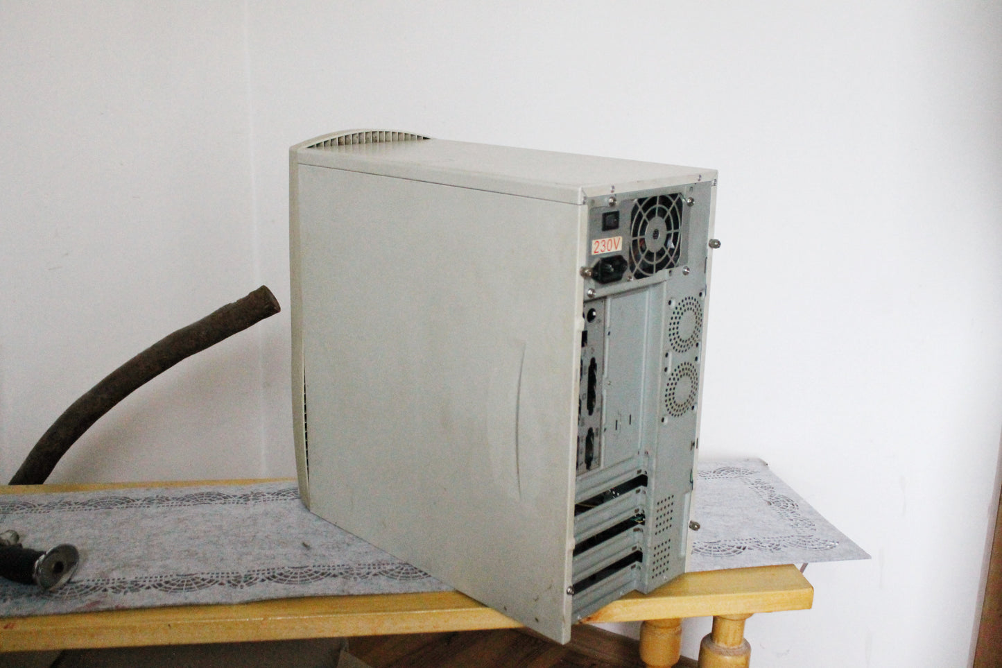 Vintage computer old case - 1990-2000s - vintage electronics