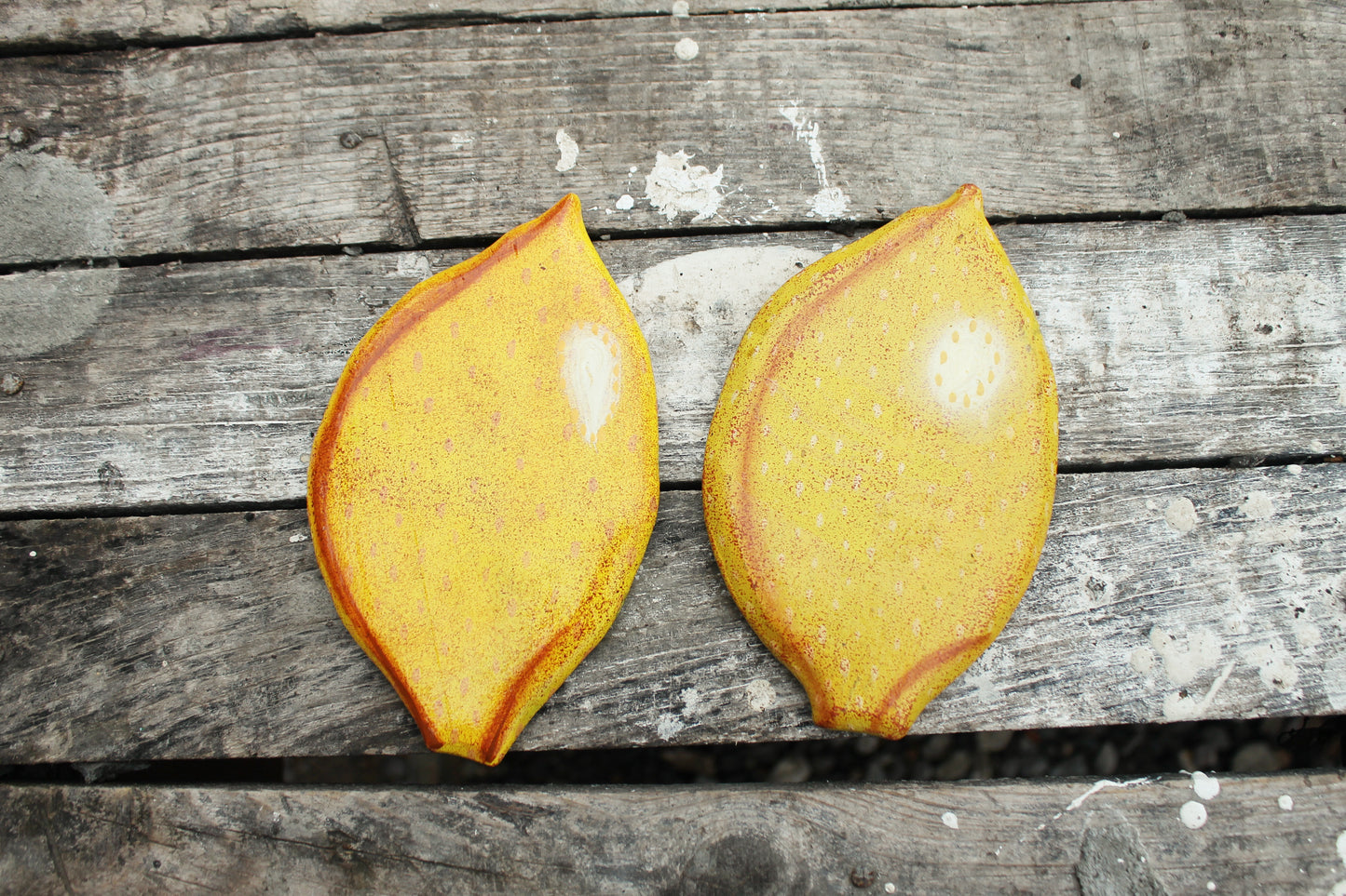 Set of 2 wooden cup/glasses stands/ coasters in form of lemon - made in Germany - wooden cup stand - Holiday decor - 1990s