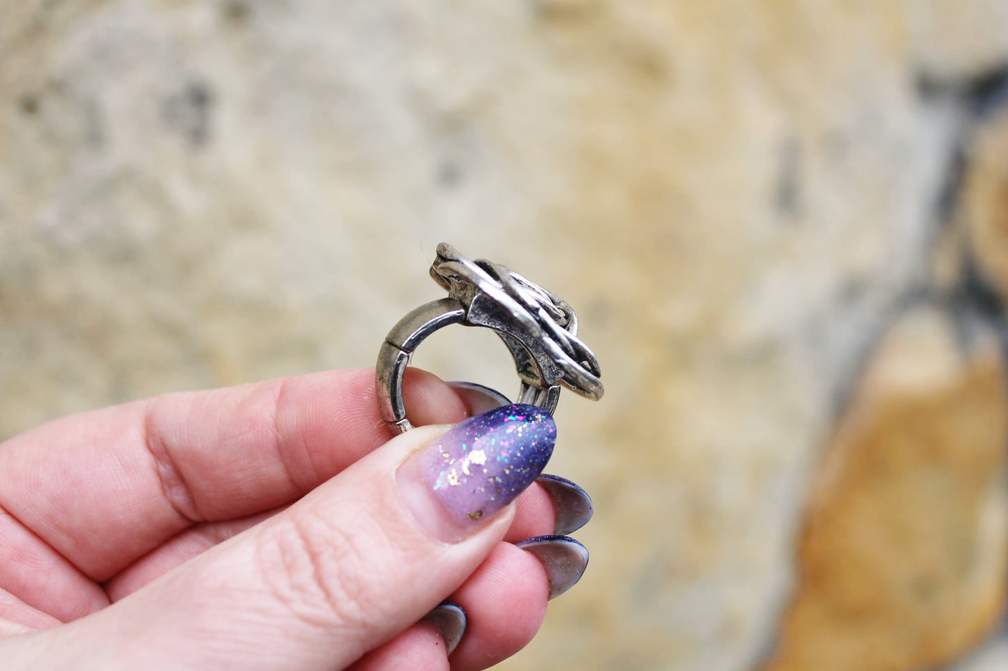 Vintage old metall Germany bijouterie ring on rubber bands - any size - Vintage Jewelry - Jewelry Gift - made in Germany - 1980s