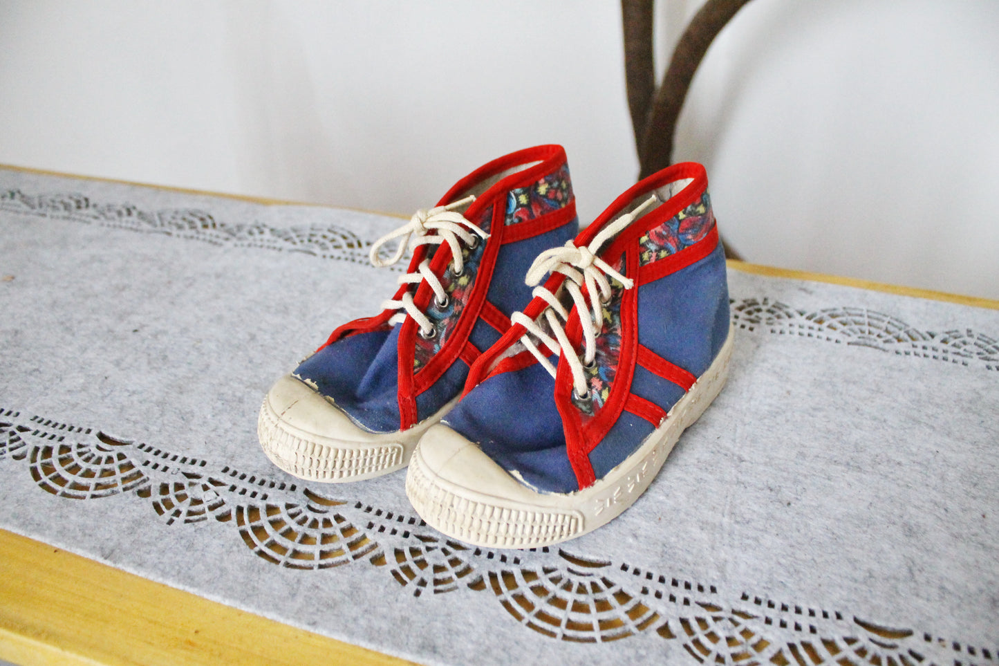 Vintage USSR kids sneakers - 11 kids size, Soviet shoes, retro sneakers made in the USSR in 1988