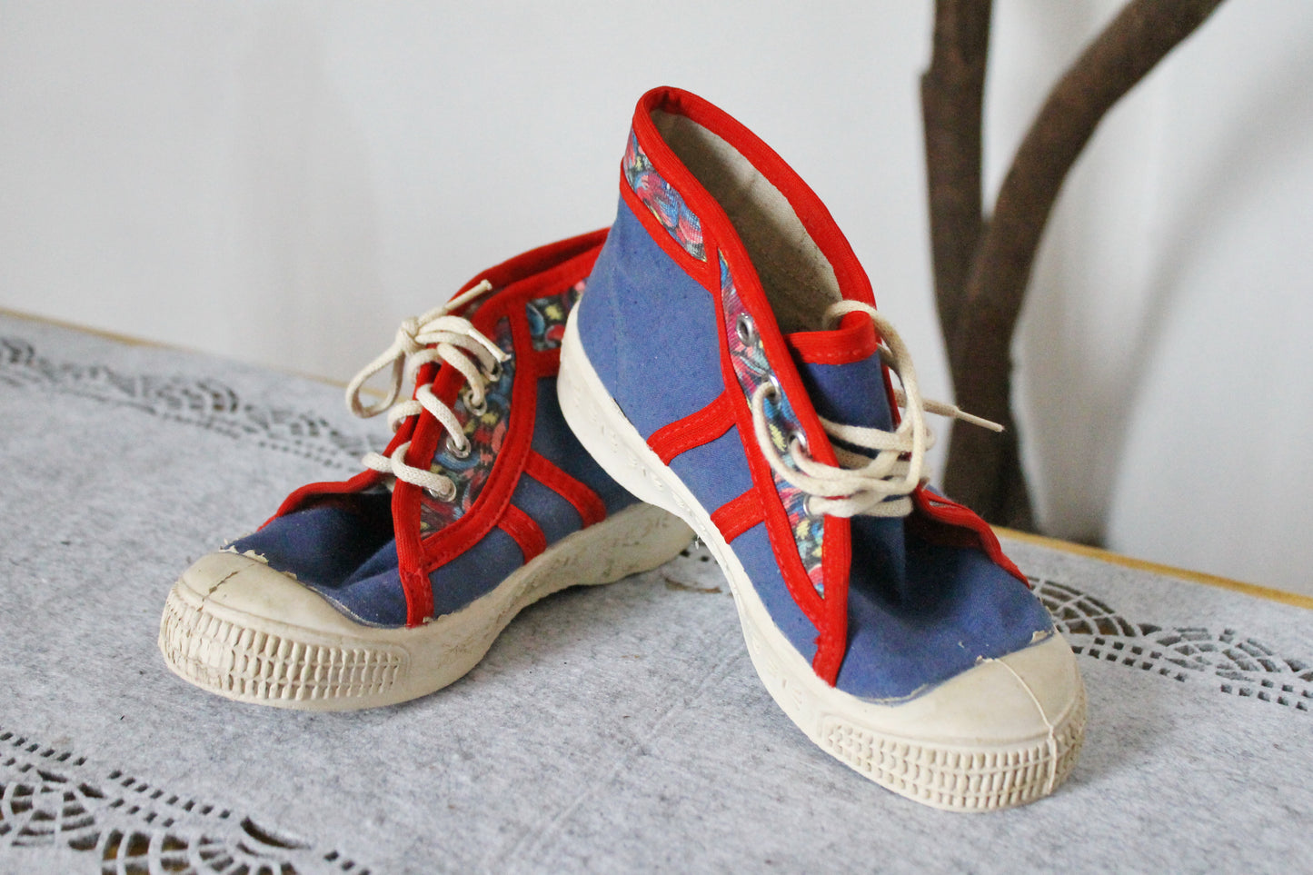 Vintage USSR kids sneakers - 11 kids size, Soviet shoes, retro sneakers made in the USSR in 1988