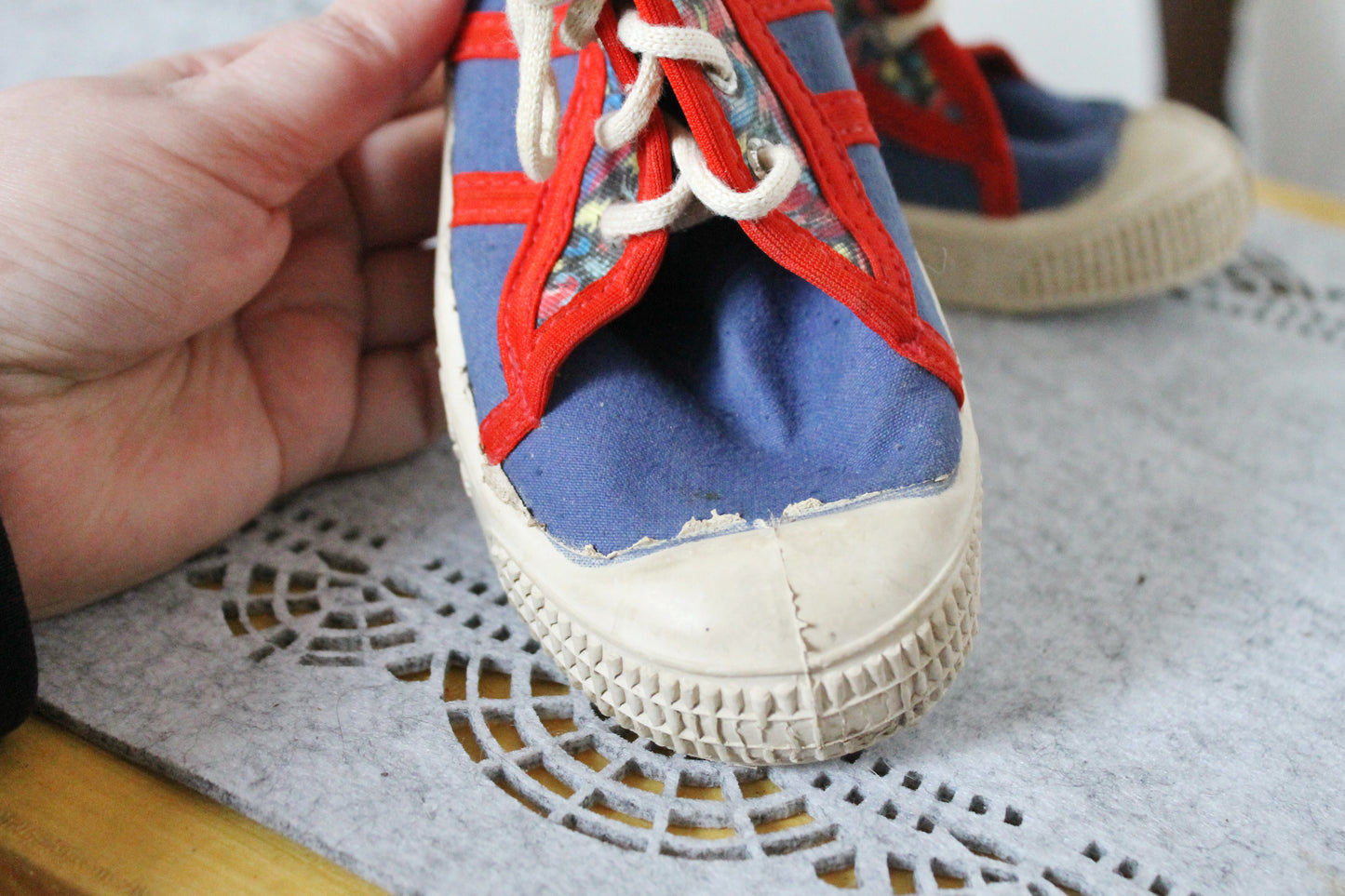 Vintage USSR kids sneakers - 11 kids size, Soviet shoes, retro sneakers made in the USSR in 1988