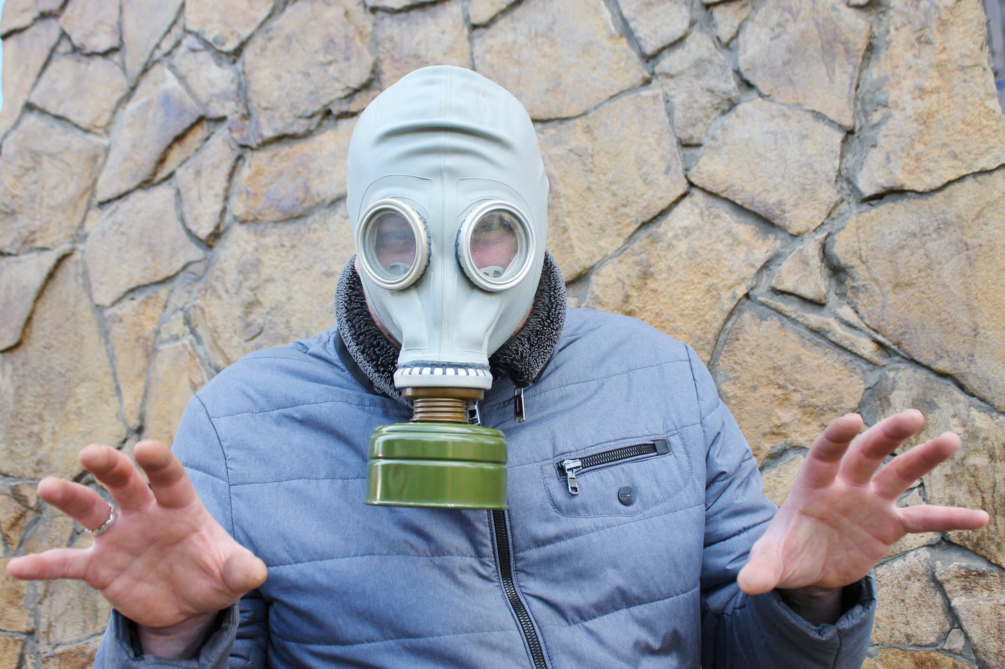 Vintage Soviet Gas Mask GP-5 with Filter and Canvas Bag - USSR Military Respirator - Retro Industrial Decor - 1970s-1980s Authentic Surplus