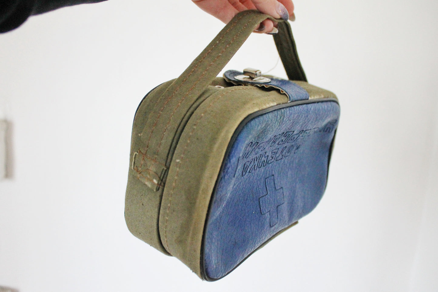 Vintage USSR medicine first aid kit 9.1 inches - Medical box - made of faux leather - First aid box - Soviet Medicine cabinet