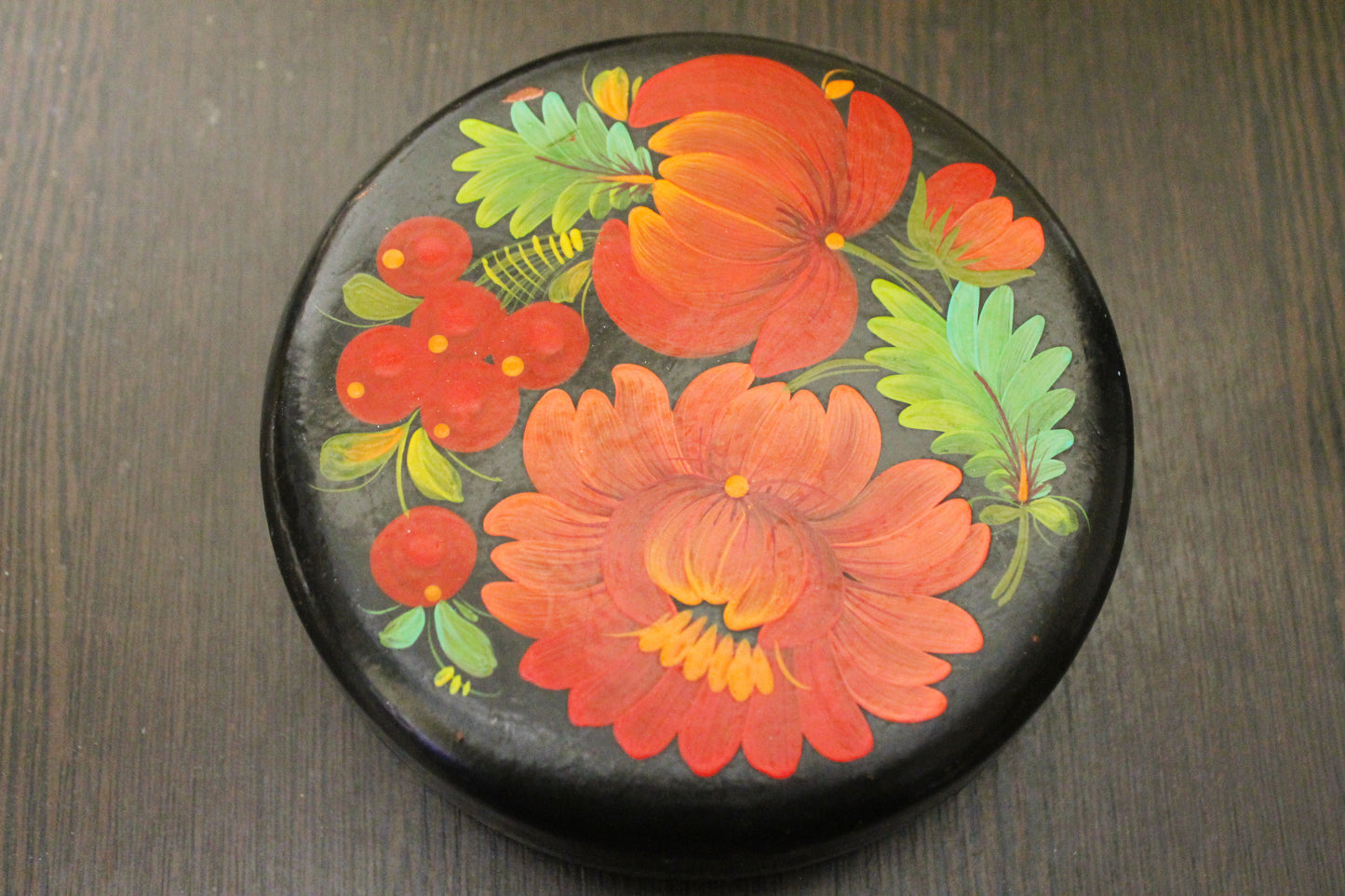 Vintage round jewelry wooden box 5.7 inches - Petrykivka box - USSR vintage - vintage flower box - handpainted box