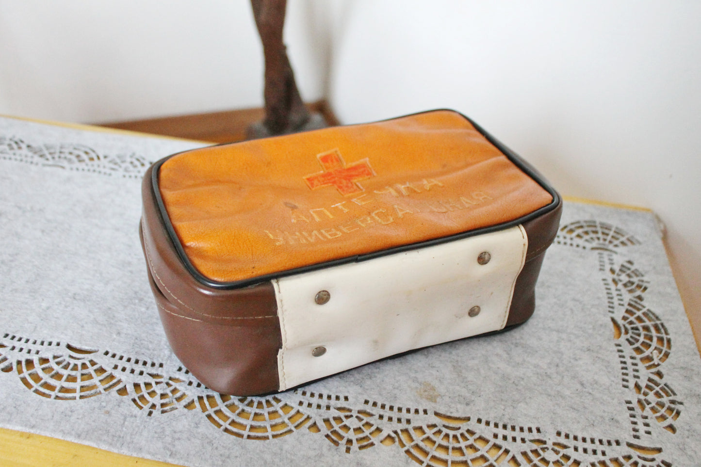 Vintage USSR medicine first aid kit 9.8 inches - Medical box - made of faux leather - First aid box - Soviet Medicine cabinet