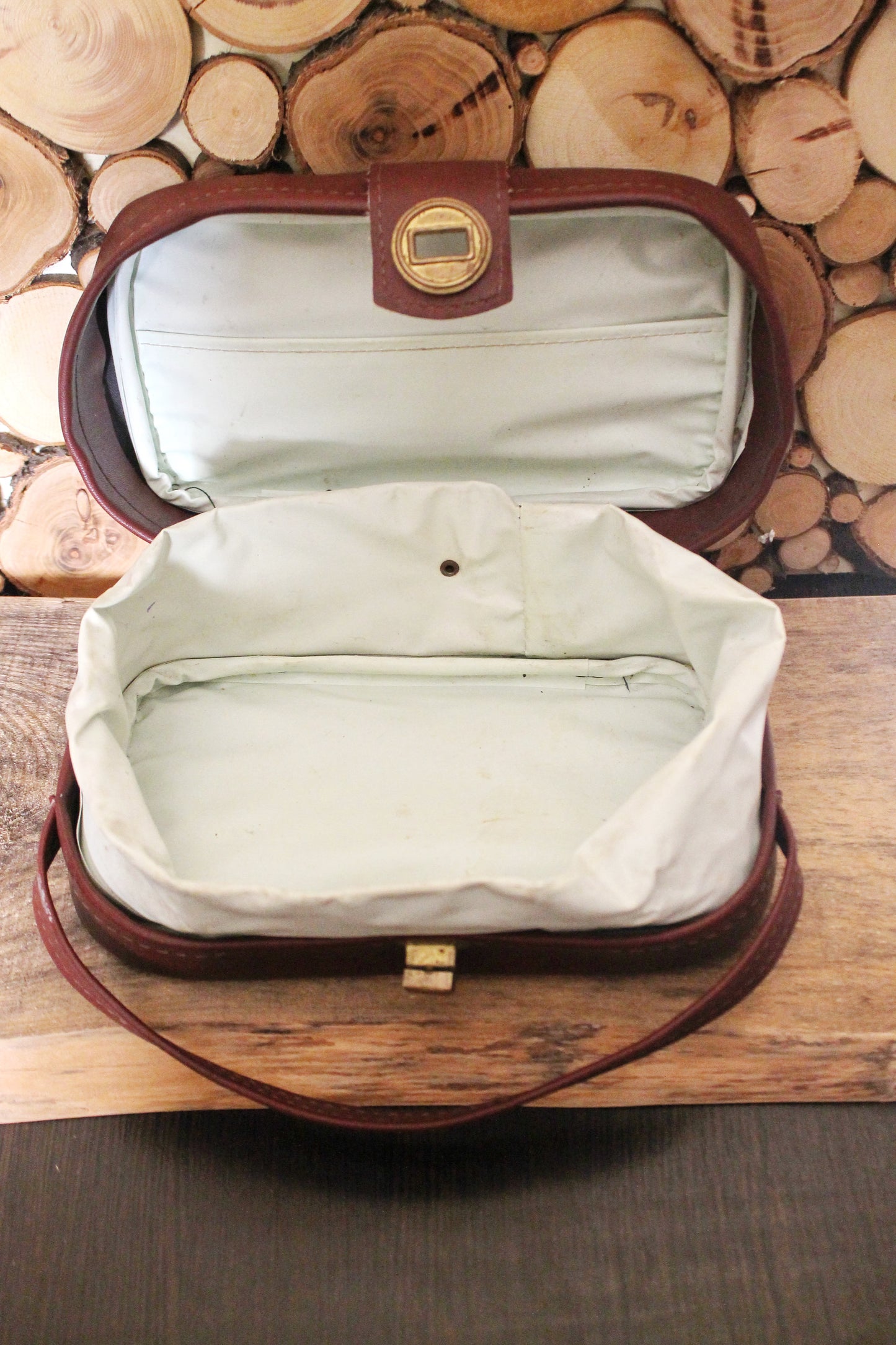 Vintage USSR medicine first aid kit 9.1 inches - Medical box - made of faux leather - First aid box - Soviet Medicine cabinet