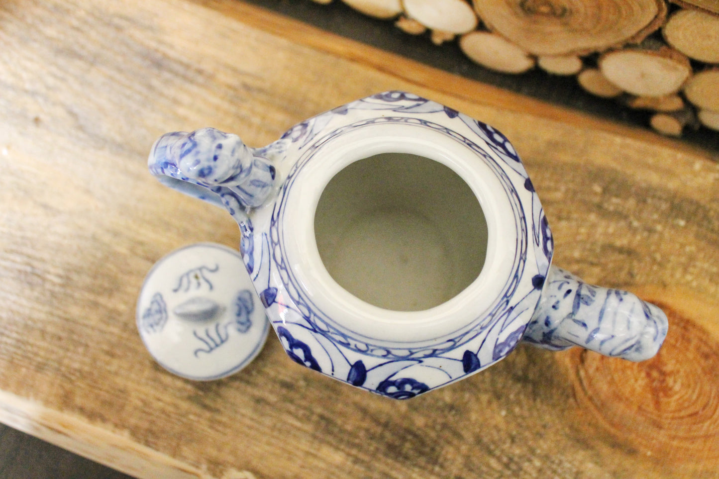 Beautiful oriental blue white Tea Pot - 5.5 inches - vintage Chinese ceramic - beautiful ceramic tea pot - 1970-1980s