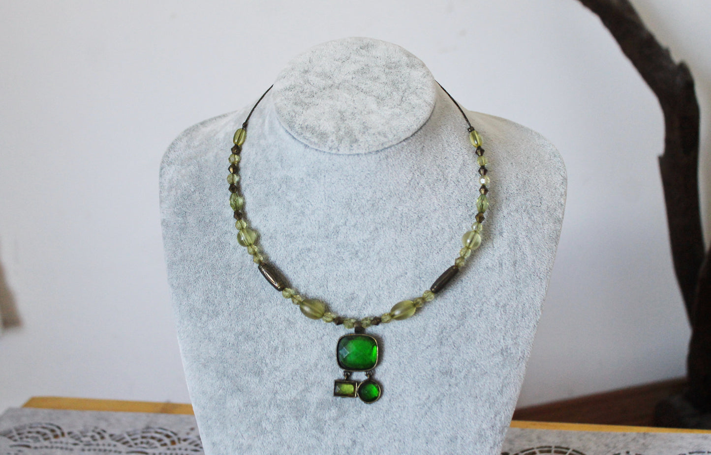 Vintage green beaded necklace from Germany - Nekclace 1990s - Germany vintage bijouterie - gift neckalce