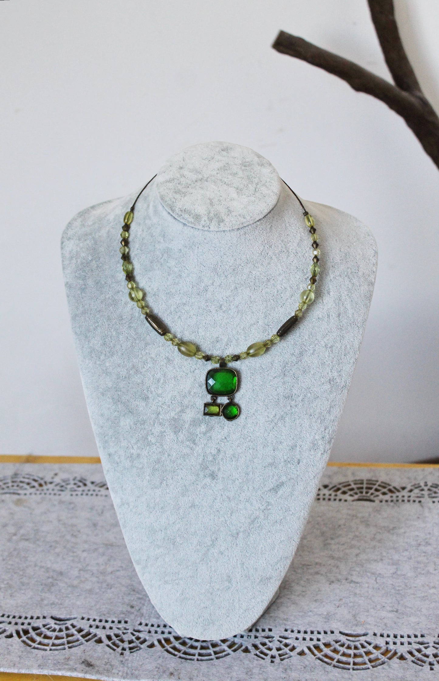 Vintage green beaded necklace from Germany - Nekclace 1990s - Germany vintage bijouterie - gift neckalce