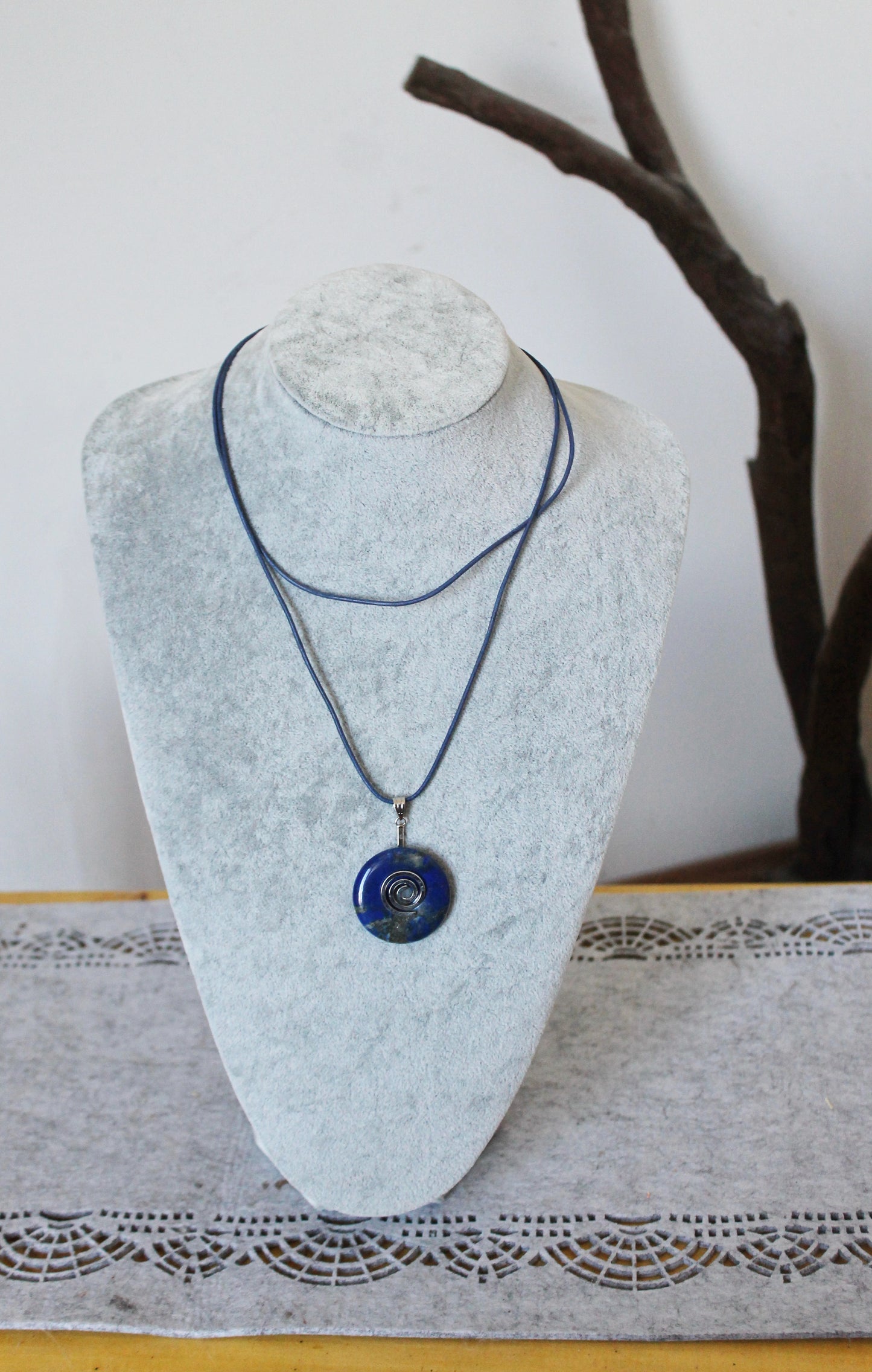 Vintage blue stone pendant from Germany - Nekclace 1990s - Germany vintage bijouterie - gift neckalce/pendant
