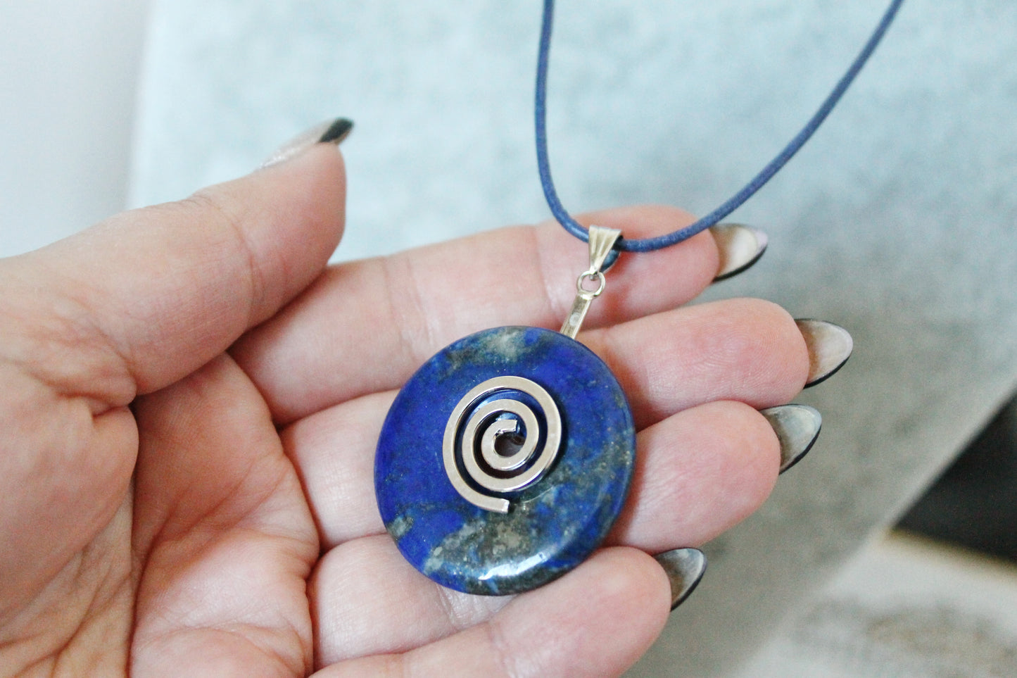 Vintage blue stone pendant from Germany - Nekclace 1990s - Germany vintage bijouterie - gift neckalce/pendant