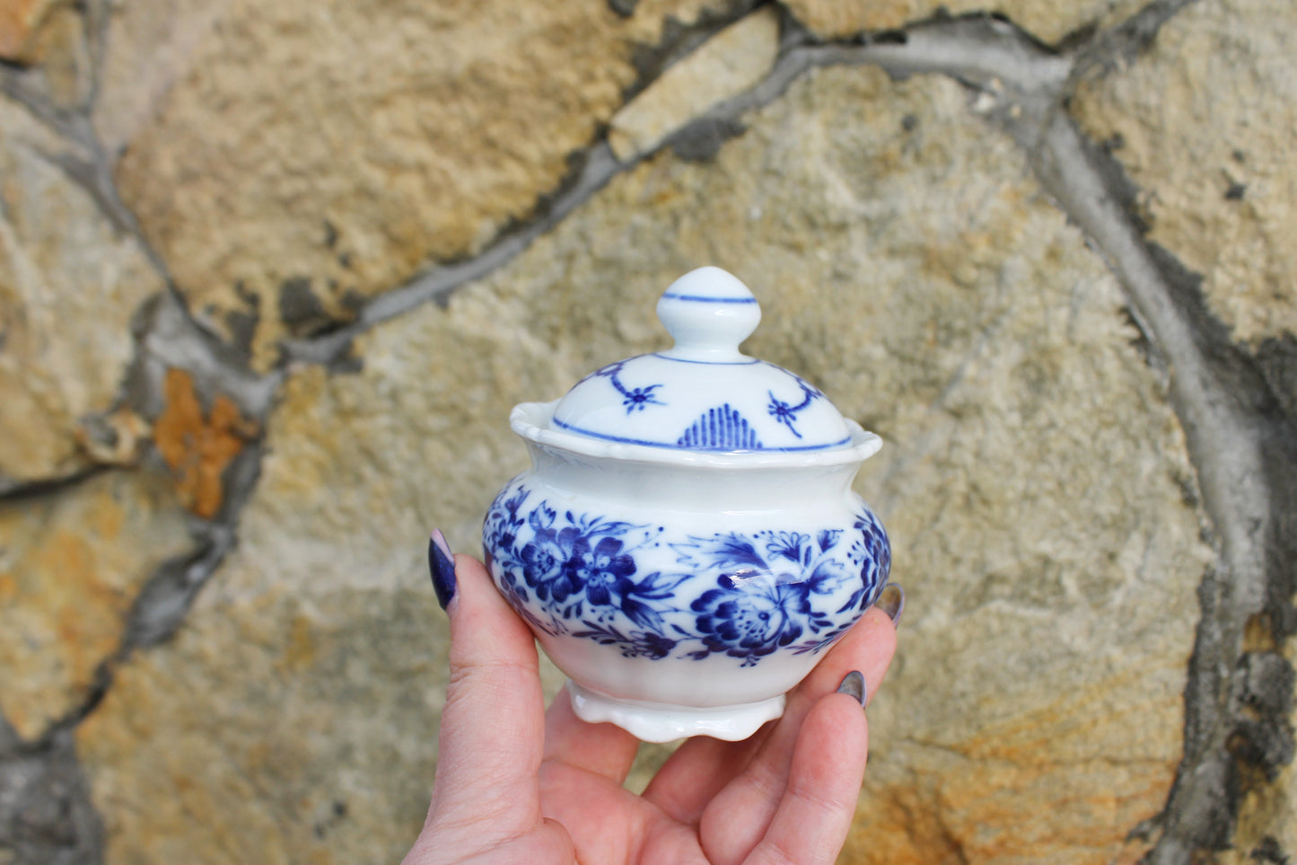 Vintage German Porcelain Sugar Bowl – Seltmann Weiden "Theresia Heimatland" – Blue Floral Bavaria West Germany