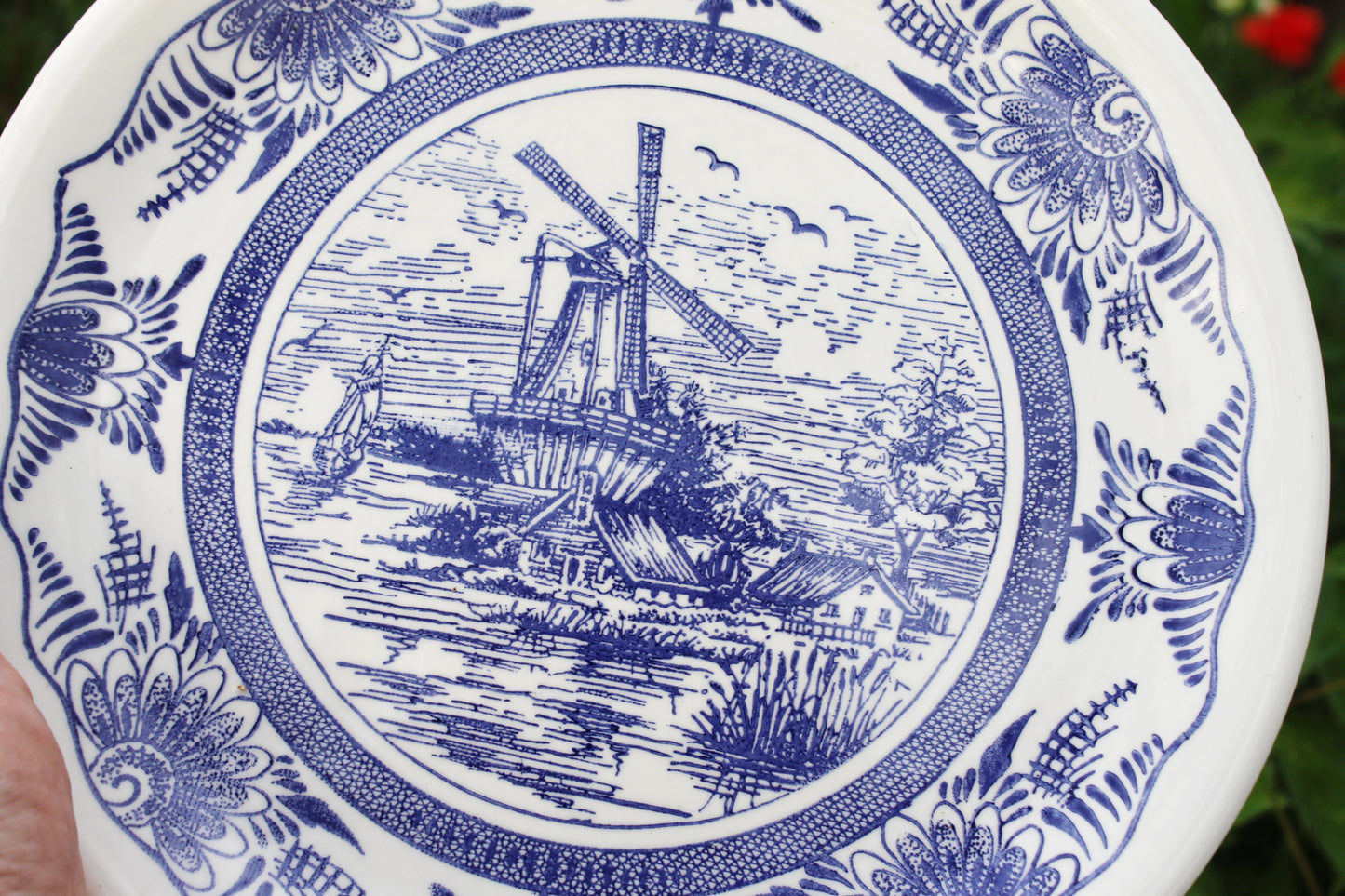 Vintage Italian Ironstone Plate - Blue Windmill Design - 9.4 inches - made in Italy in 1996 - Italy vintage porcelain