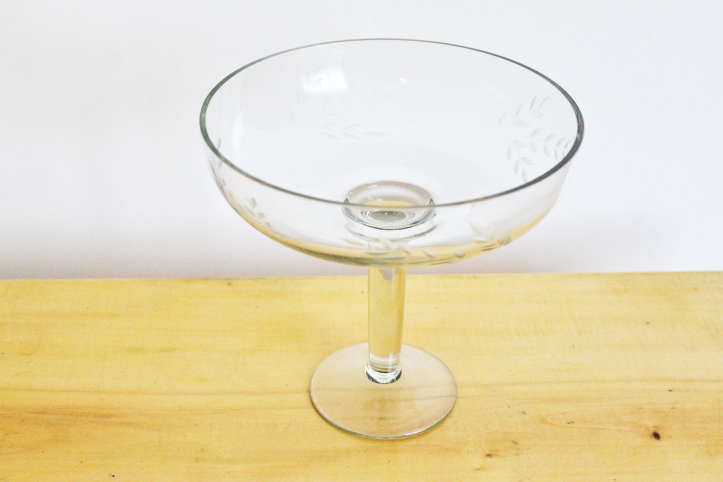 Vintage clear candy/fruit Glass bowl  - 7.5 inches - Vase for candies - Tableware USSR kitchen - 1960s