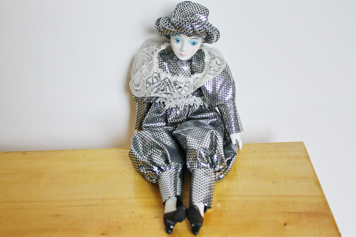 Vintage porcelain Venetian doll - Harlequin in a turban - 15.4 inches- collectible doll - porcelain doll - decor doll - 1980s