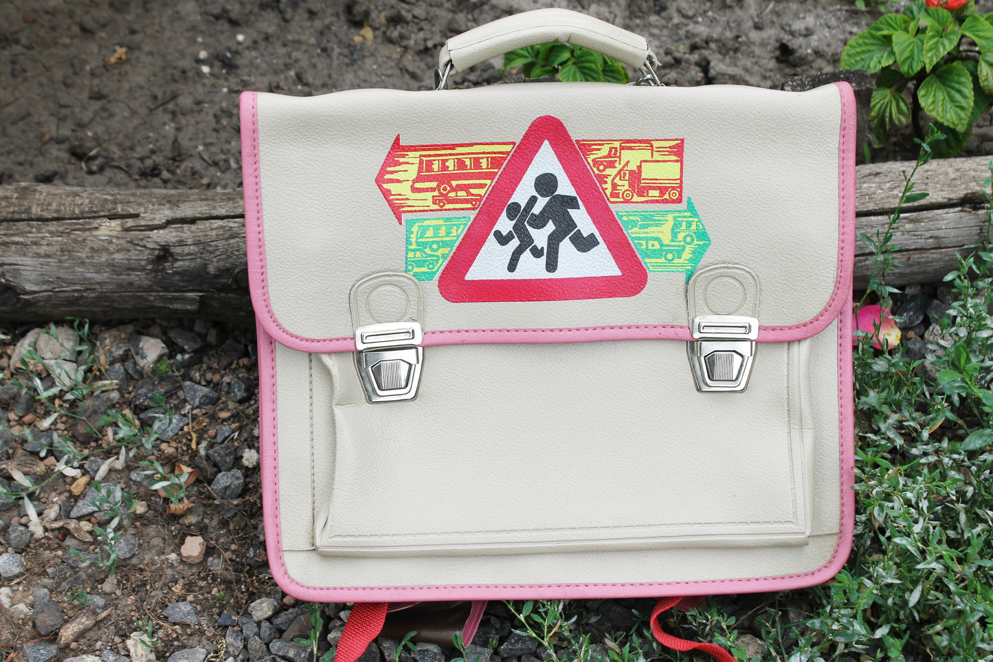 Vintage USSR School Satchel 1990 – Unused Soviet Kids Backpack with Straps – Beige & Pink Faux Leather Bag with Retro Traffic Sign Print