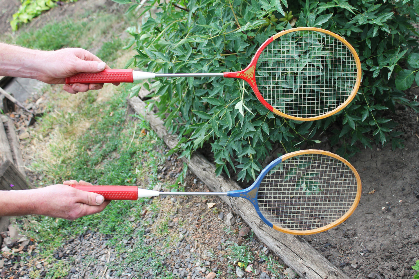 Vintage Soviet Kids' Badminton Rackets – Set of 2 – Red & Blue – USSR Sports Toy – 1980s Children's Sports Equipment