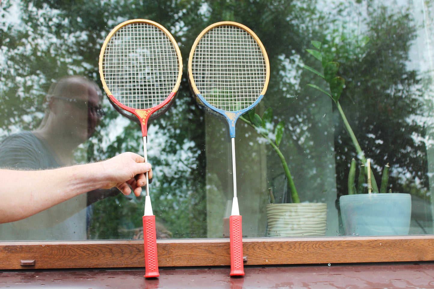 Vintage Soviet Kids' Badminton Rackets – Set of 2 – Red & Blue – USSR Sports Toy – 1980s Children's Sports Equipment