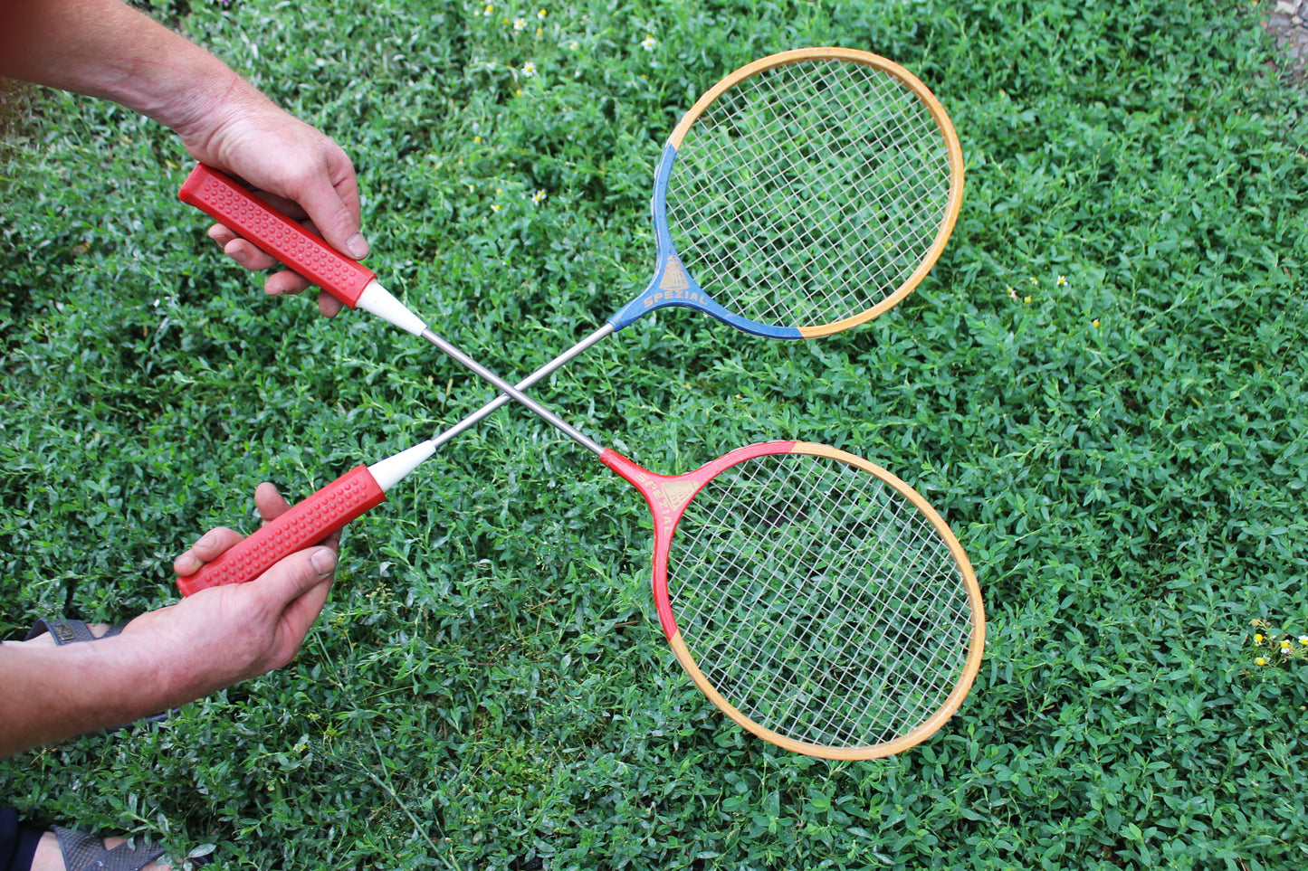 Vintage Soviet Kids' Badminton Rackets – Set of 2 – Red & Blue – USSR Sports Toy – 1980s Children's Sports Equipment