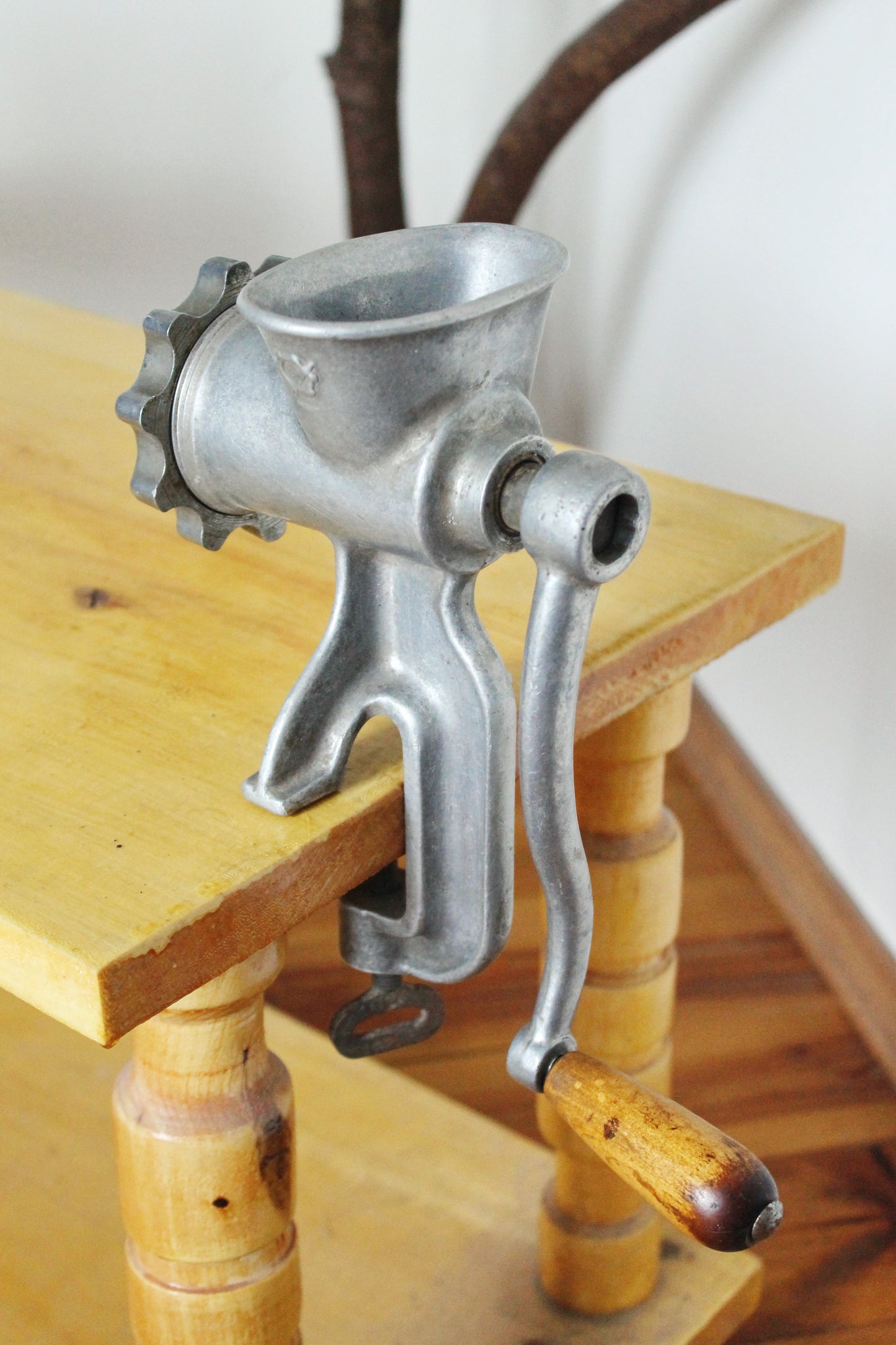 Vintage Soviet Meat Grinder – Manual Cast Aluminum Mincer with Wooden Handle – USSR Kitchen Tool – Rustic Food Prep Collectible - 1960