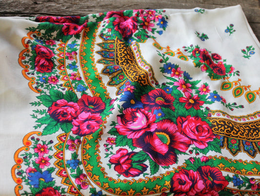 Beautiful floral wool head scarf 45 inches - Soviet vintage- made in USSR  - Babushka's head scarf - 1970s - Gypsy Shawl - Ethnic Scarf